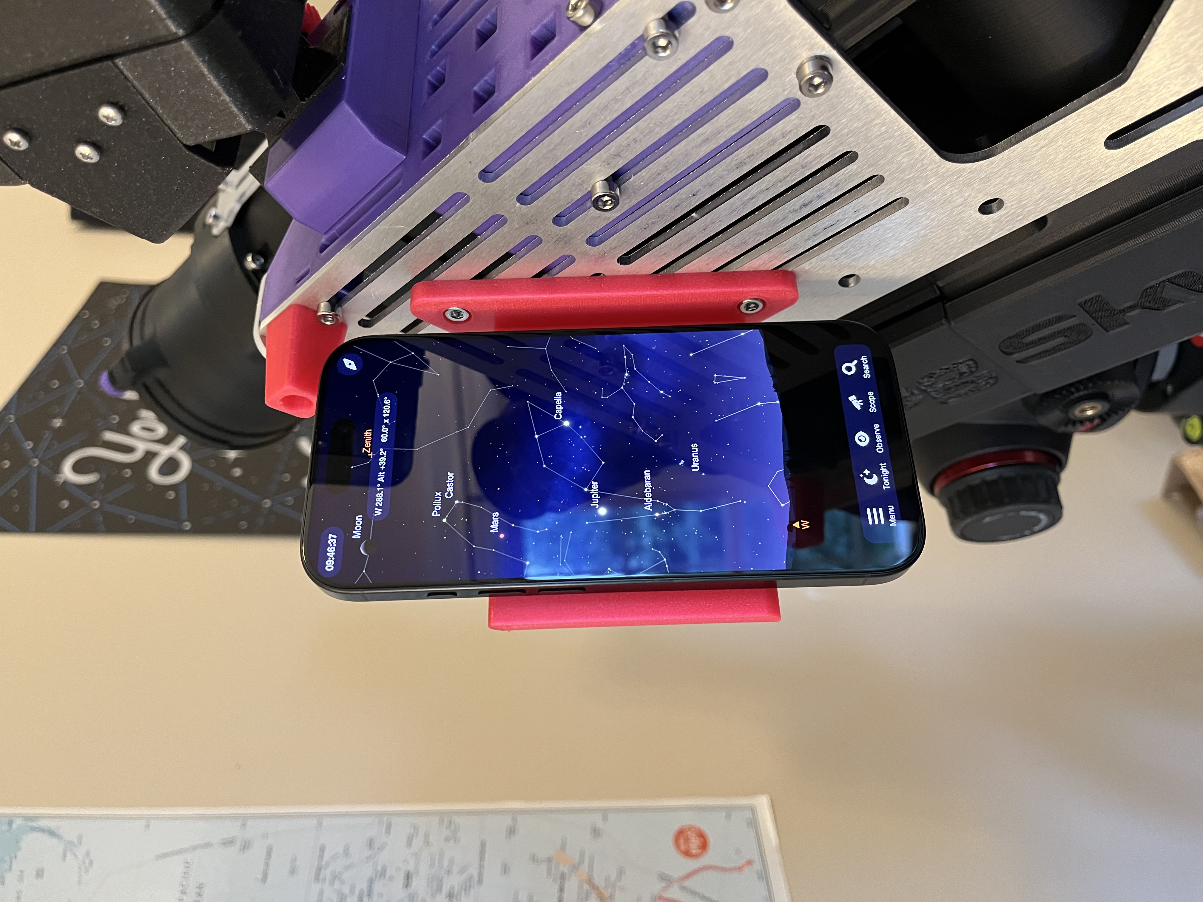 Analogy Sky Heart MagSafe iPhone Holder