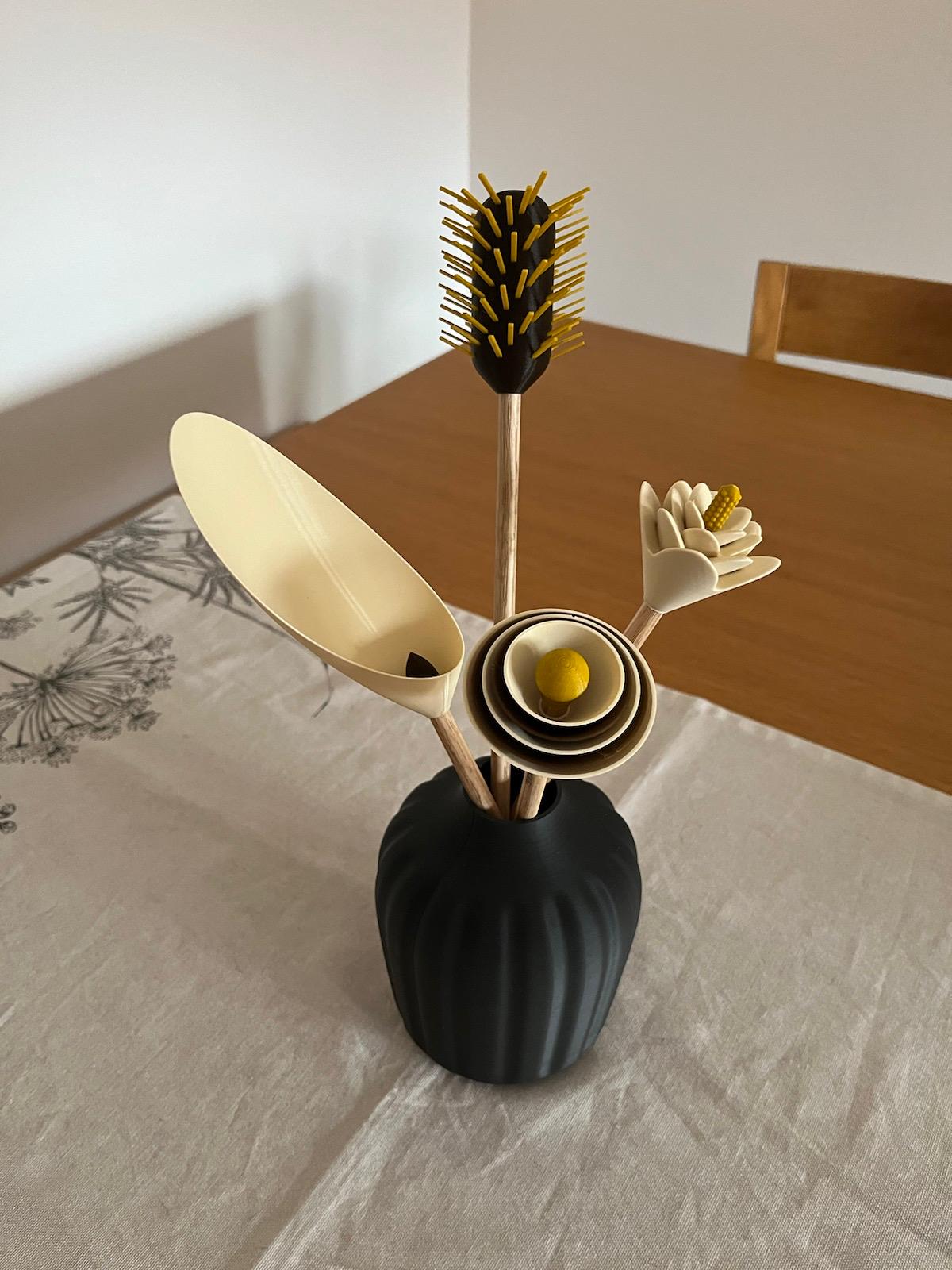 4 Simple Decorative Flowers!