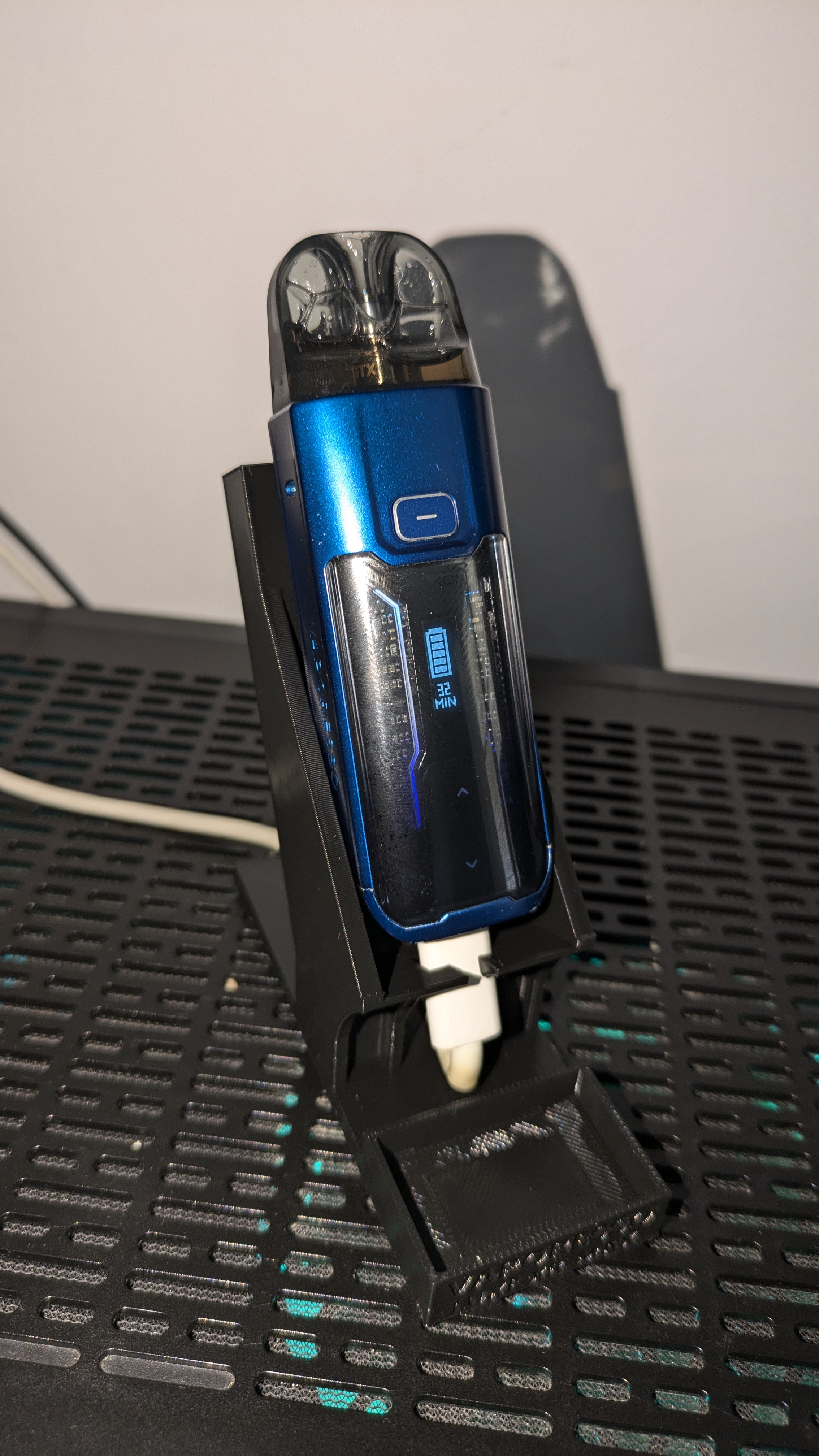 LUXE XR STAND