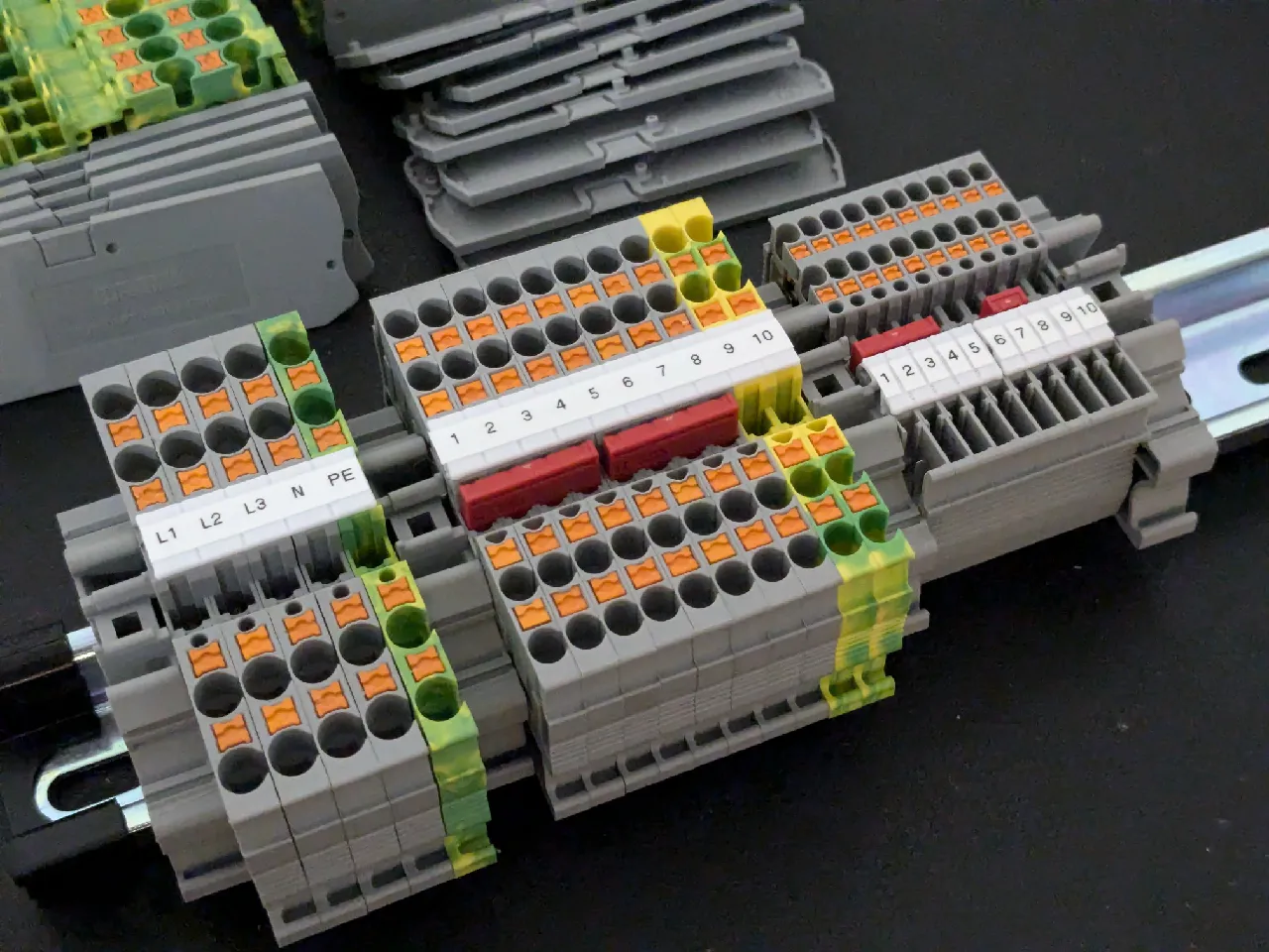 Terminal Marker Strip - Phoenix PT Series by rahix | Download free STL ...