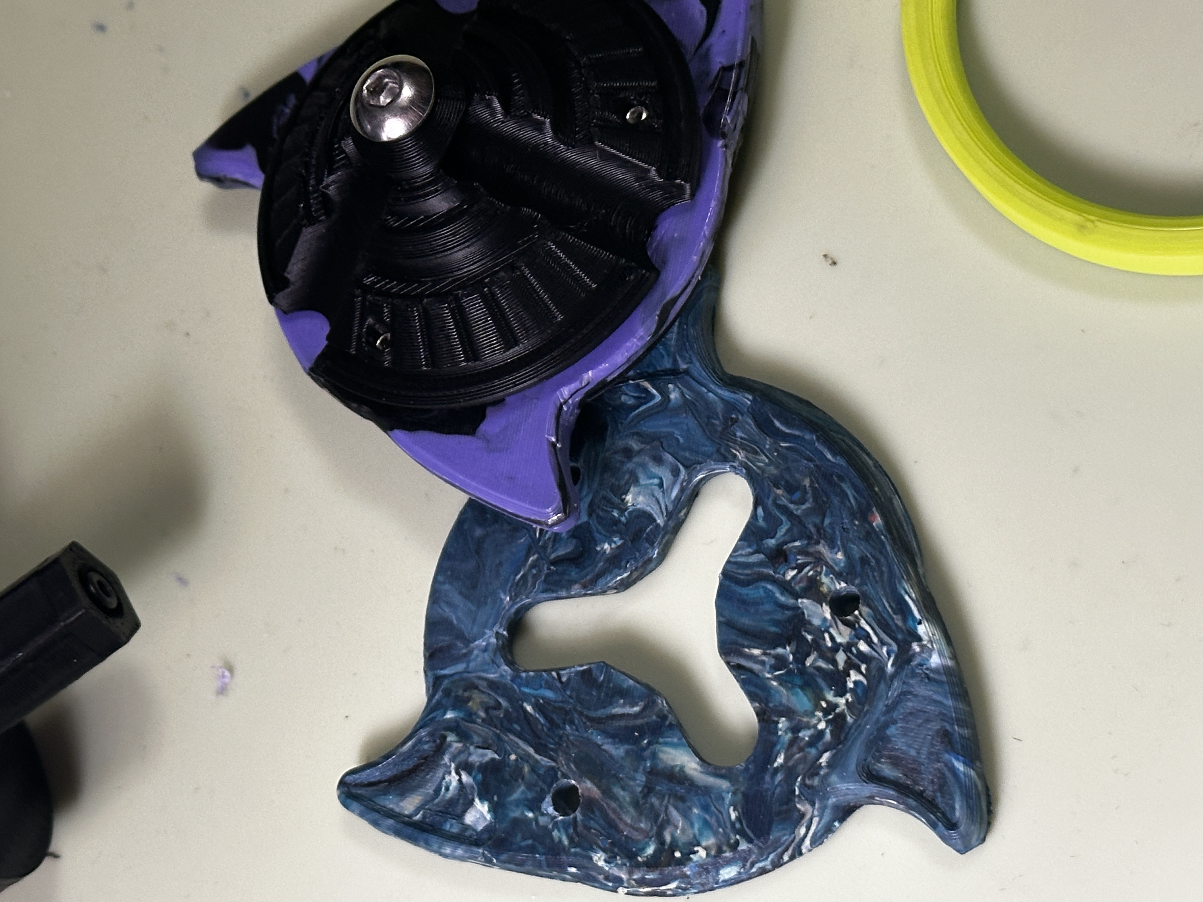 Compression molded Battle top
