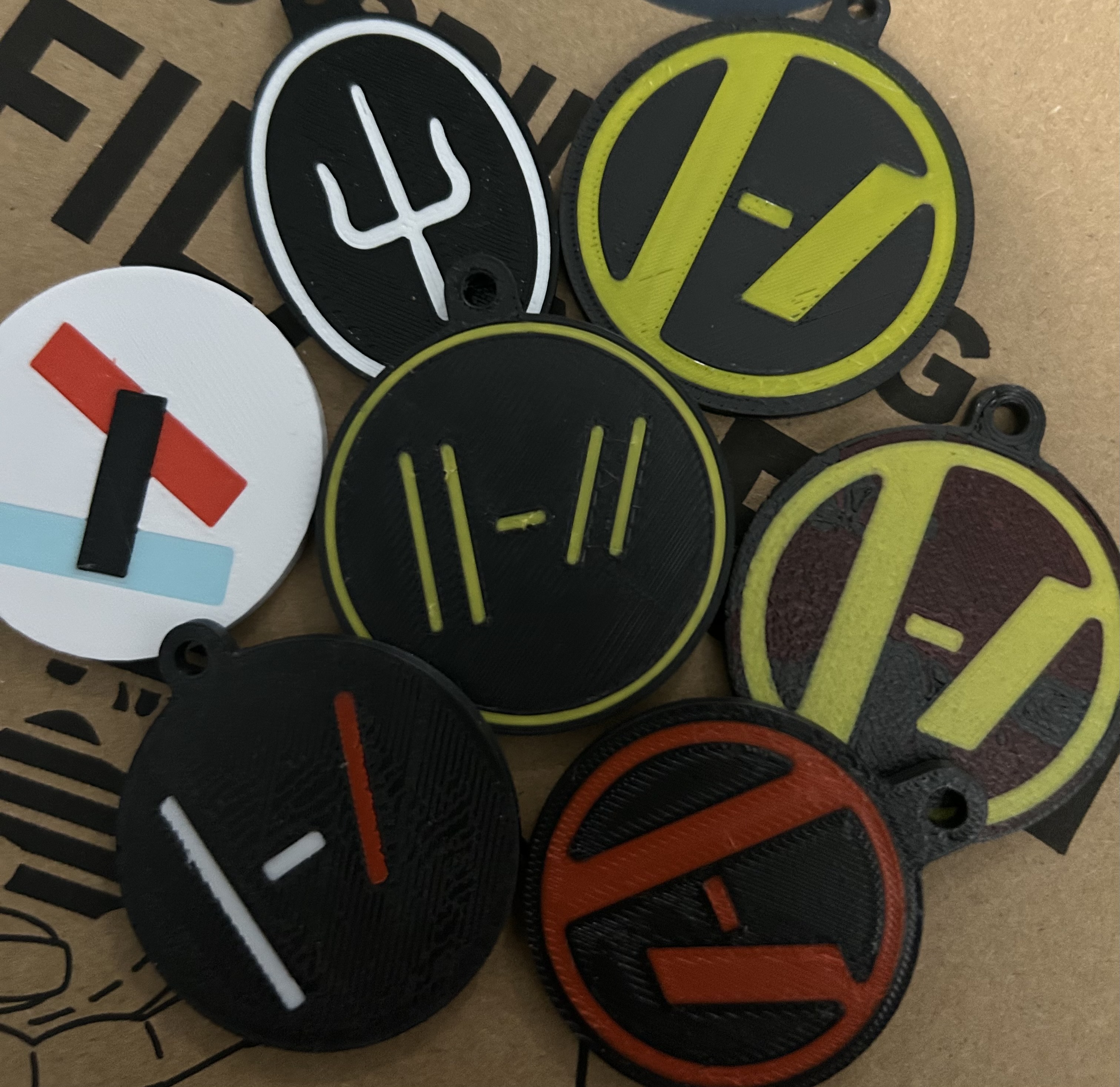 Twenty One Pilots - Trench Logo Keychain by Chadgetsbored | Download ...