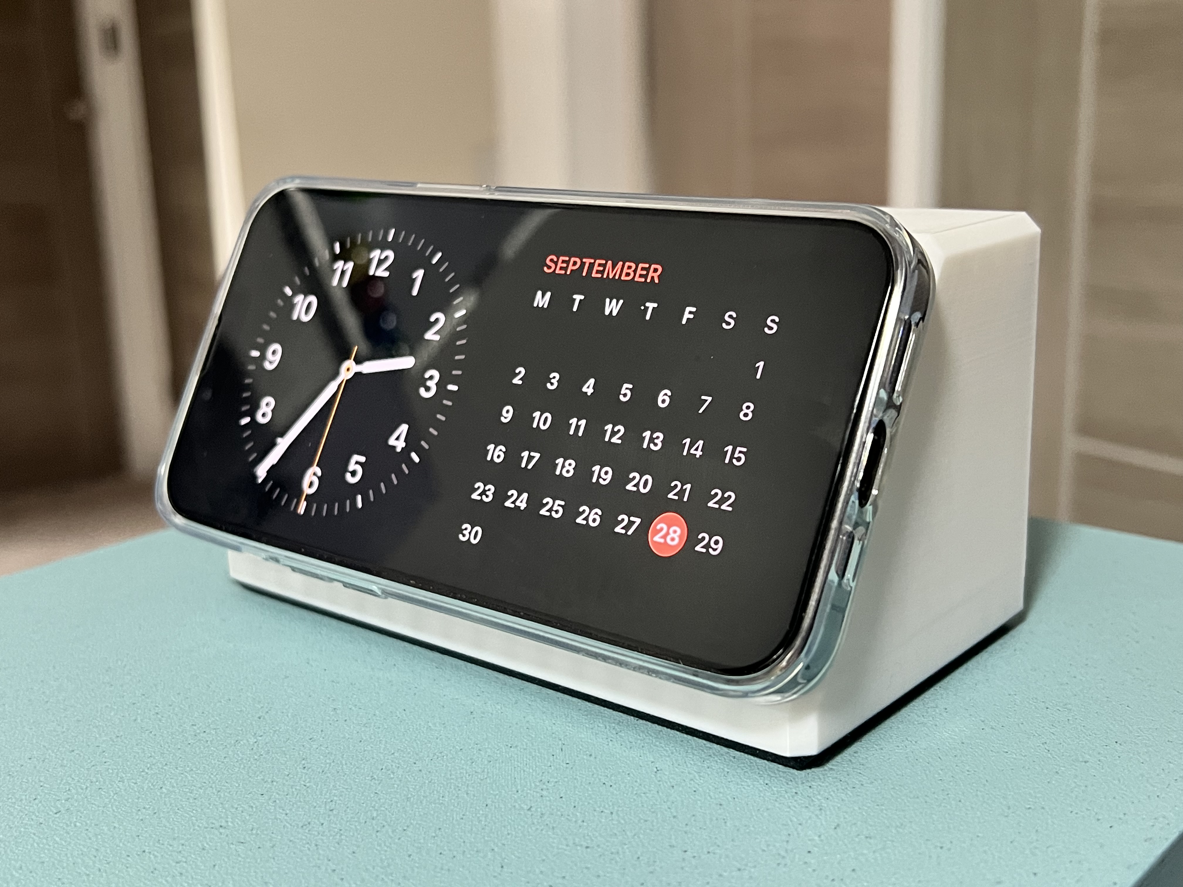 The Mag-Dock Pulse - Magsafe Bedside Charger — miniatura 2
