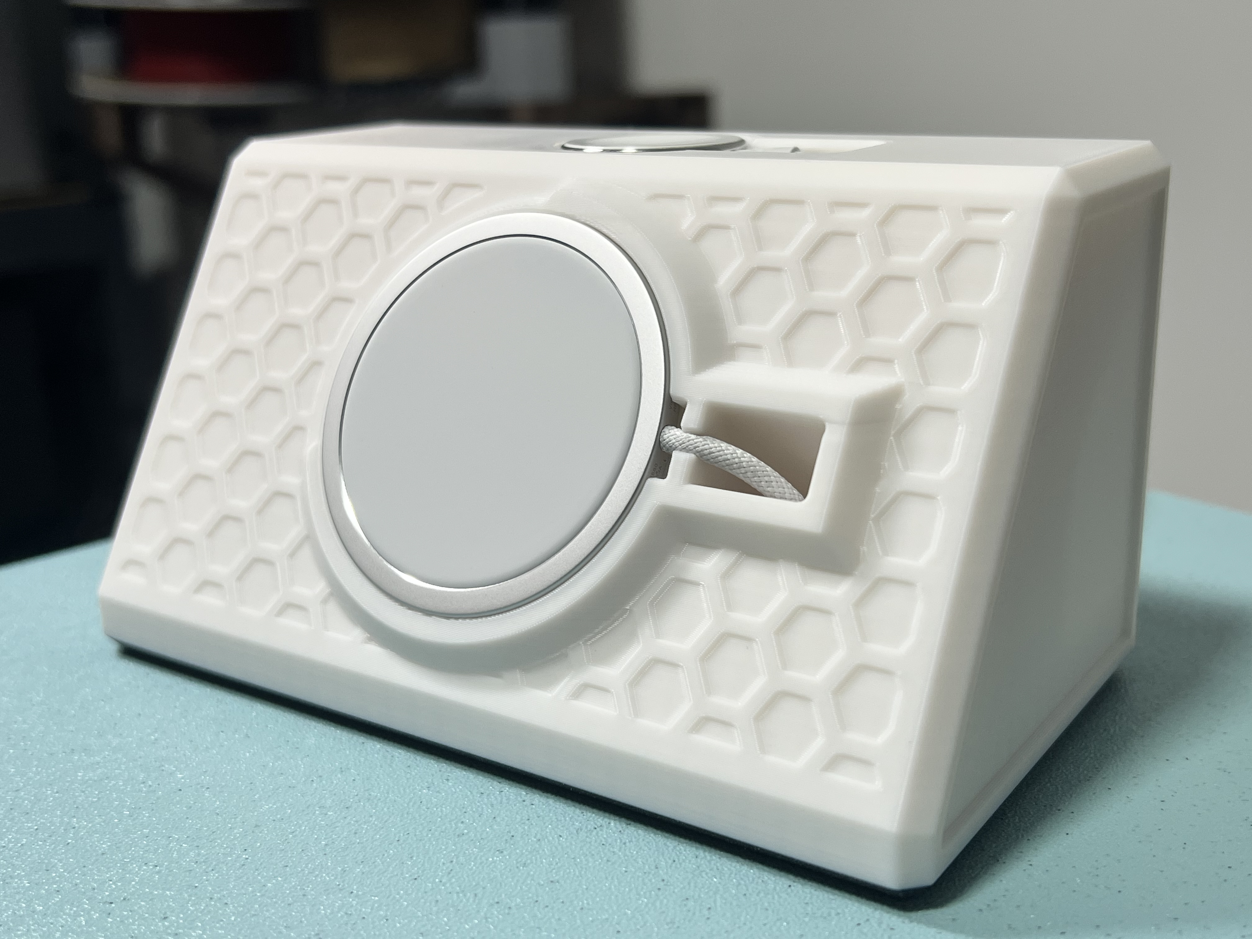 The Mag-Dock Pulse - Magsafe Bedside Charger — miniatura 4