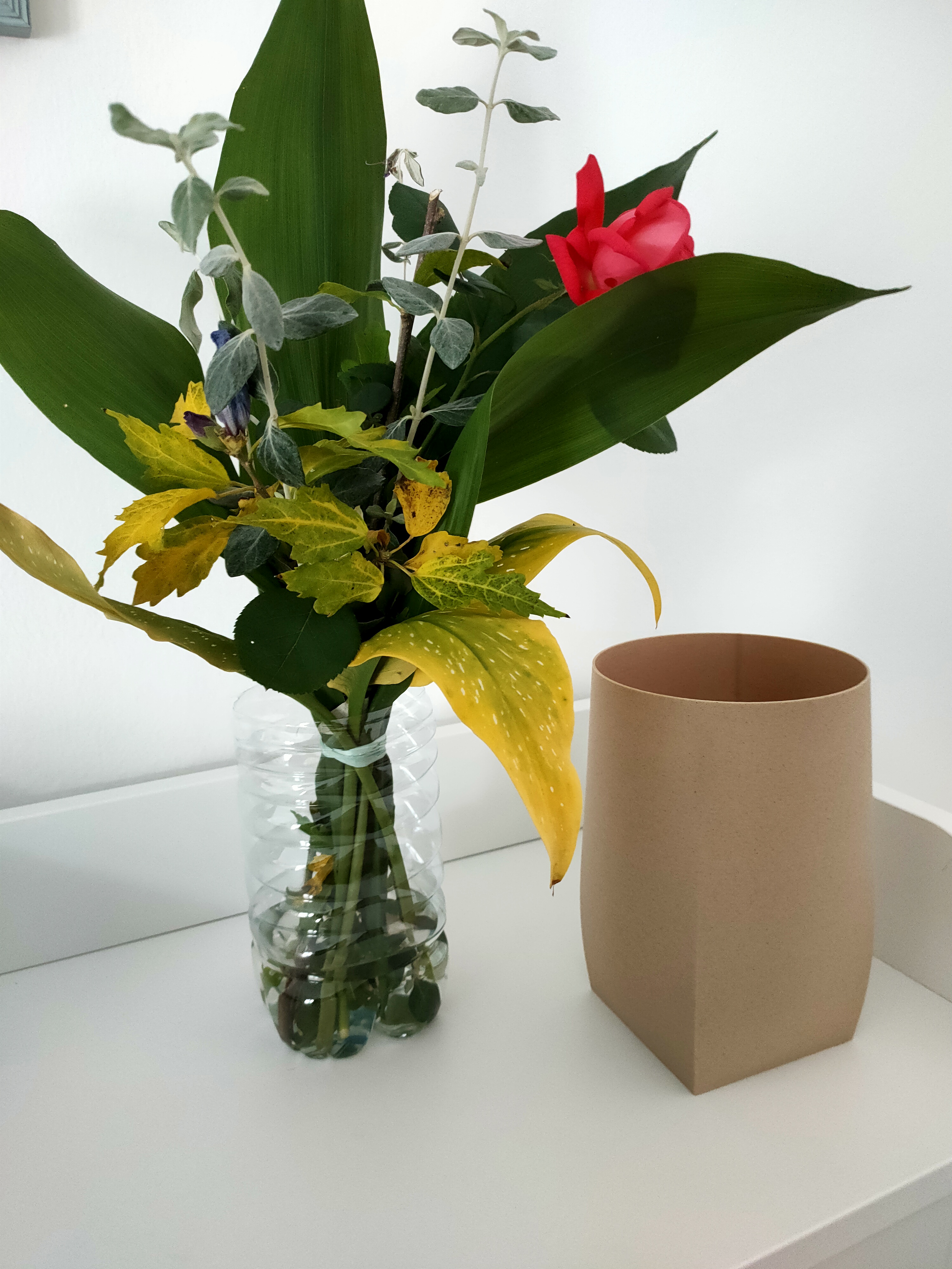 Square into circle planter — thumbnail 2