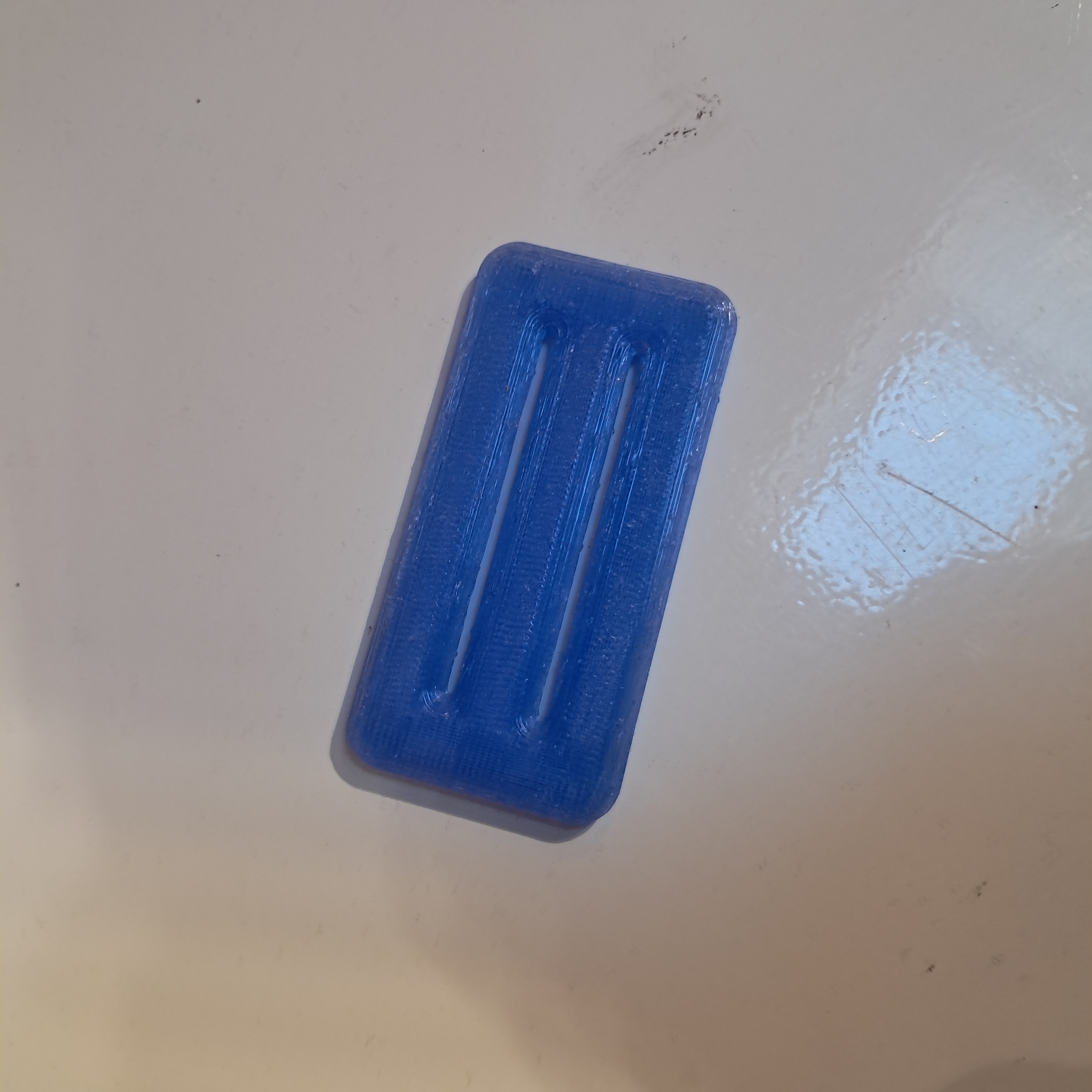 Miniatura 2 do modelo 3D smaller Bryan Stansell's Toothpaste Squeezer