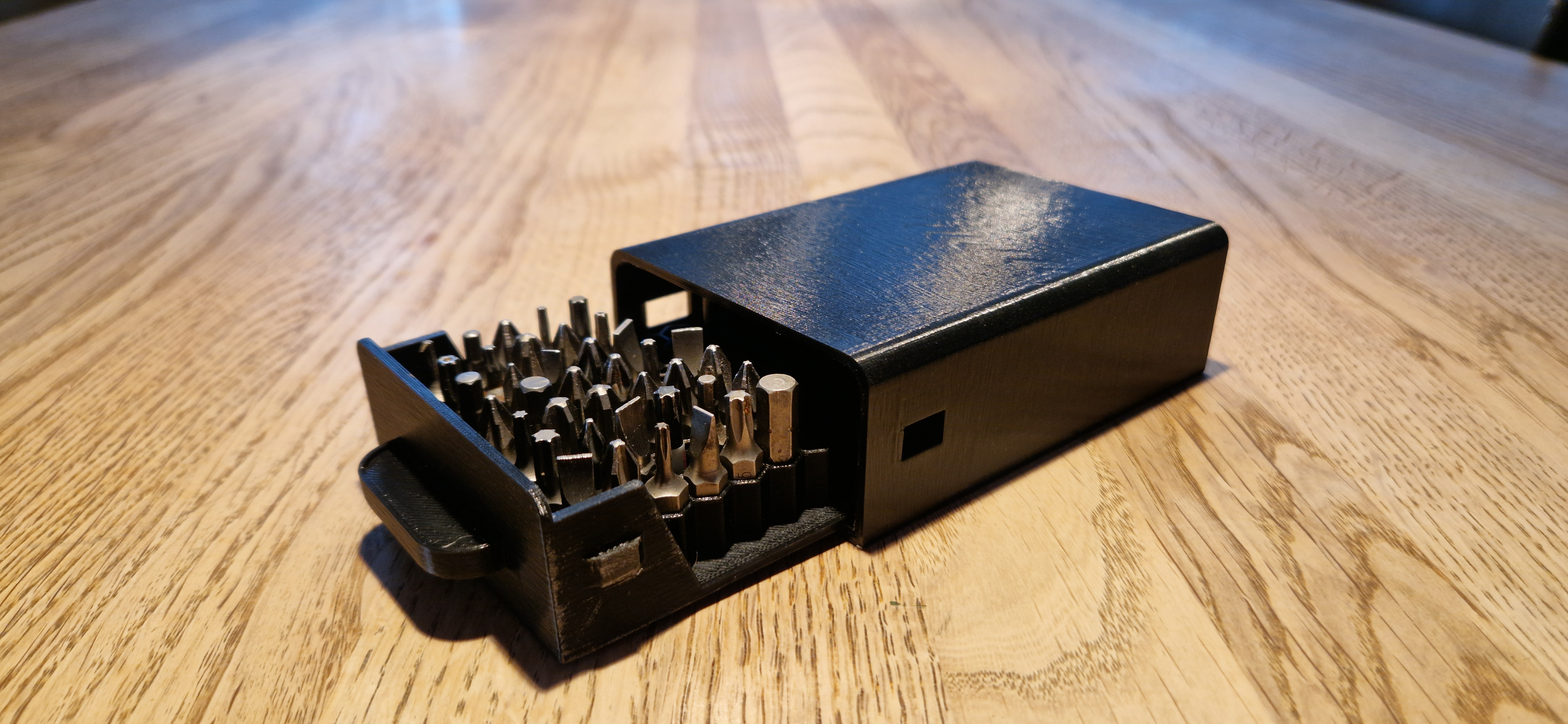 Miniatura 2 do modelo 3D Hex bit storage box for 1/4" Hex Bits