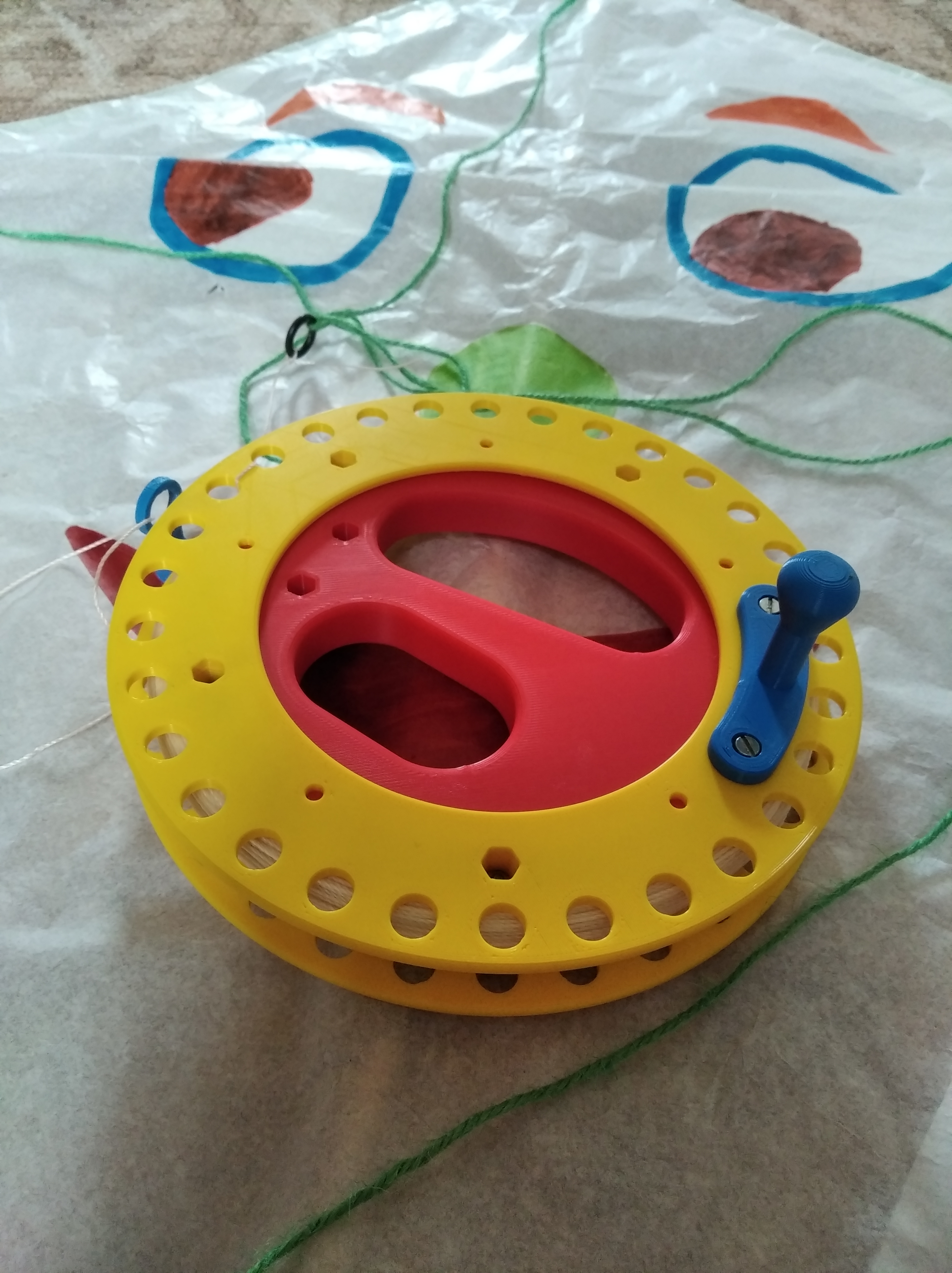 Naviják draka (Kite reel / winder)