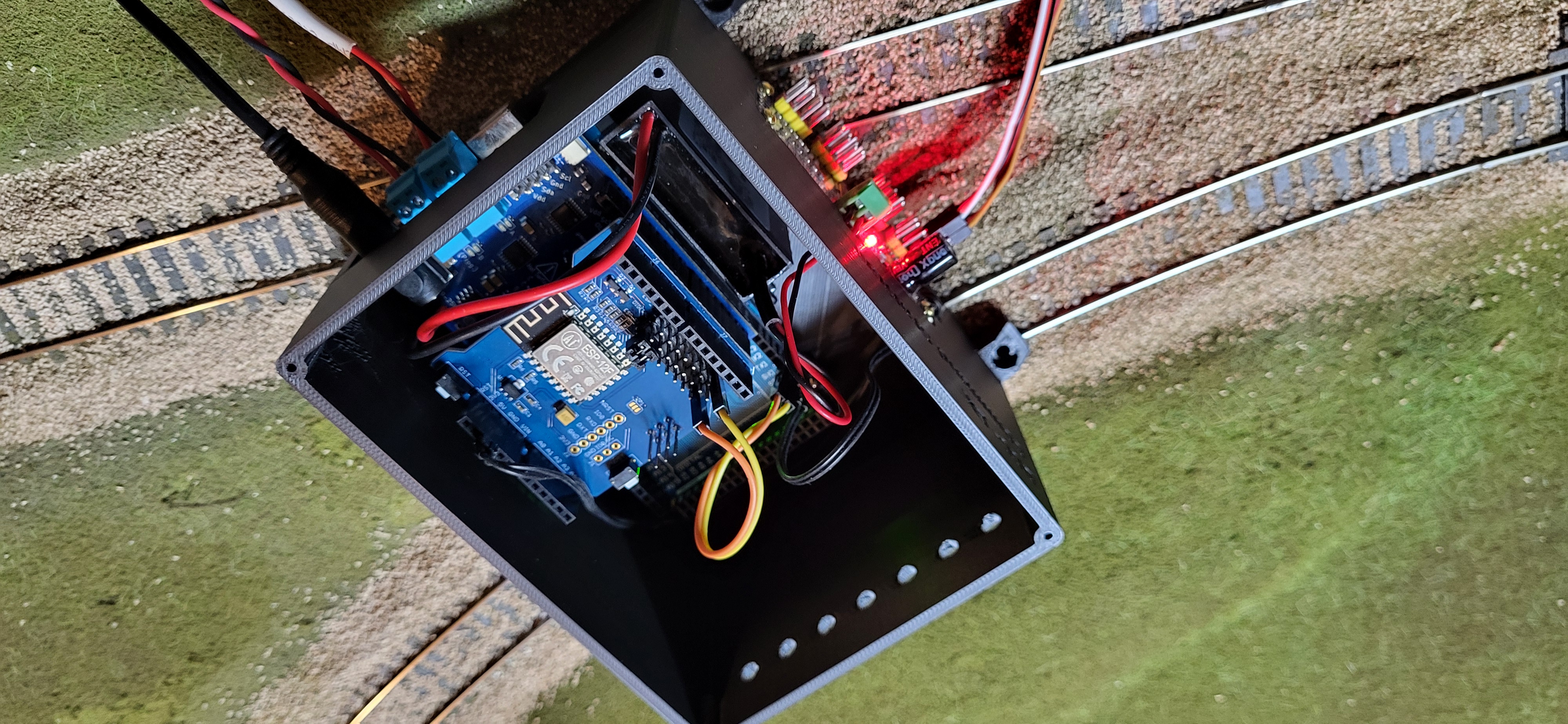 DCCEX Command Station Case by Shawn Stoll Download free STL model