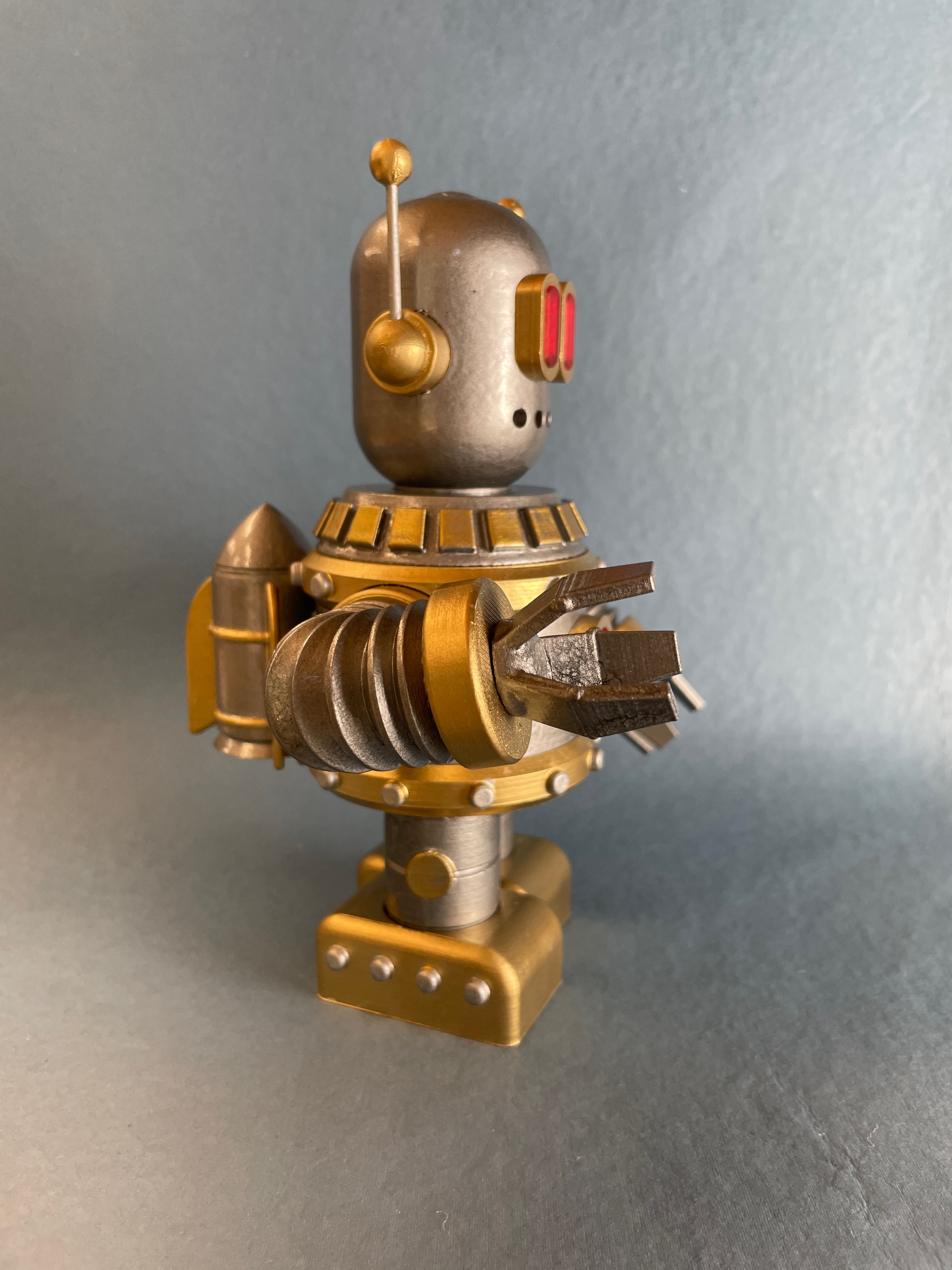 ReBOT Retro Robot by larz21 Download free STL model