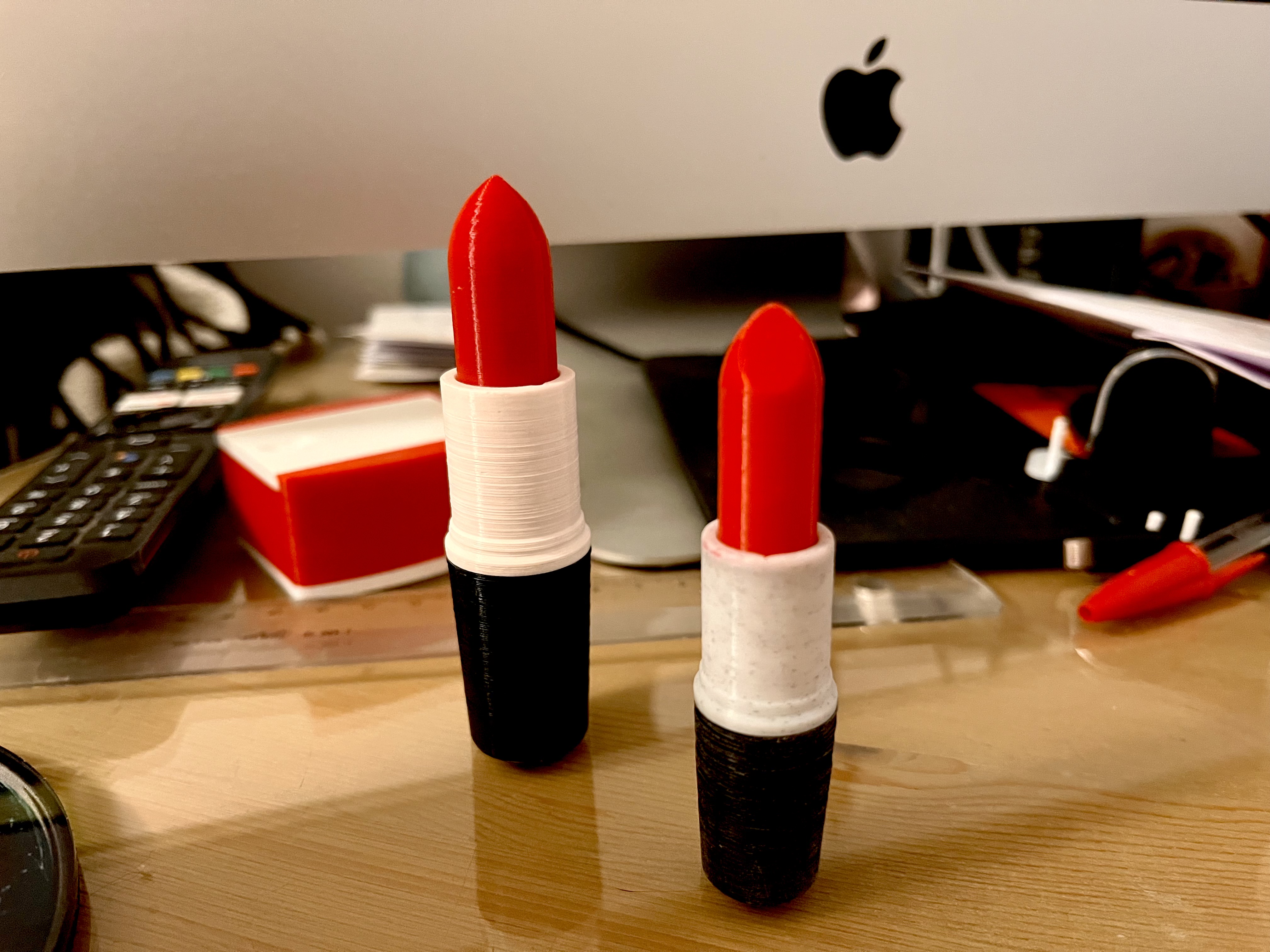 Miniatura 2 do modelo 3D Threaded Lipstick