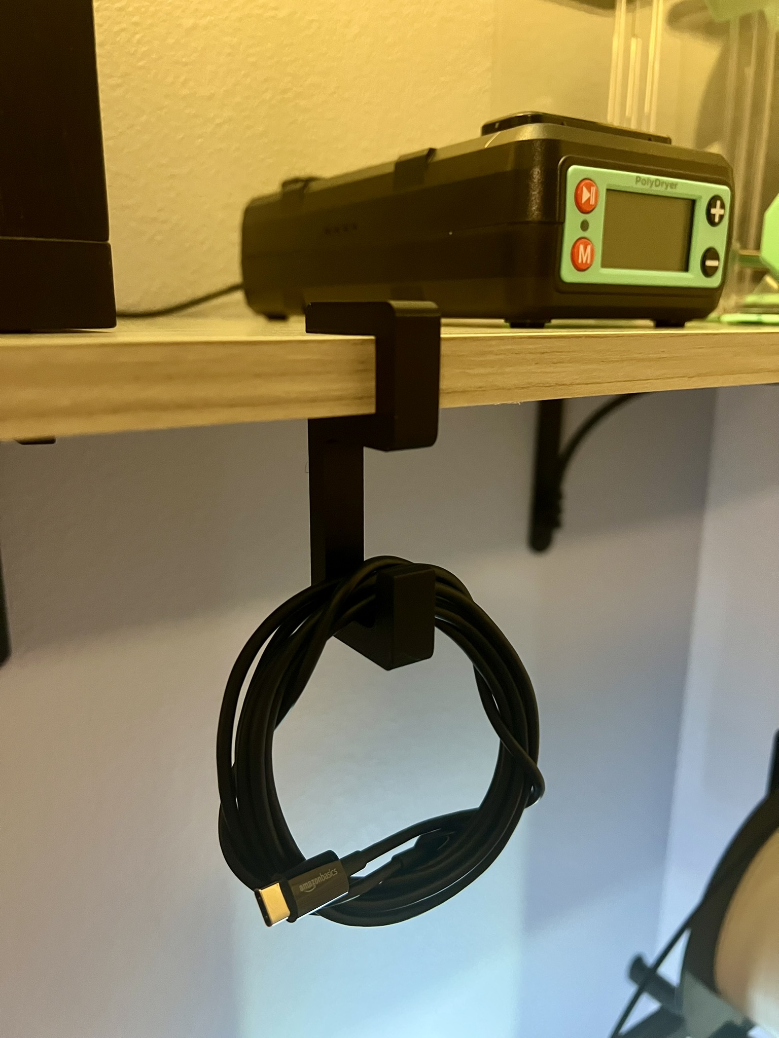 Shelf Hook 1/2 in. (15mm thick shelf) by Bompa Download free STL