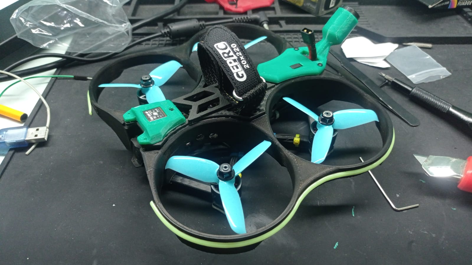 Mini GPS or GNSS mount for drone Cloud 149 v2