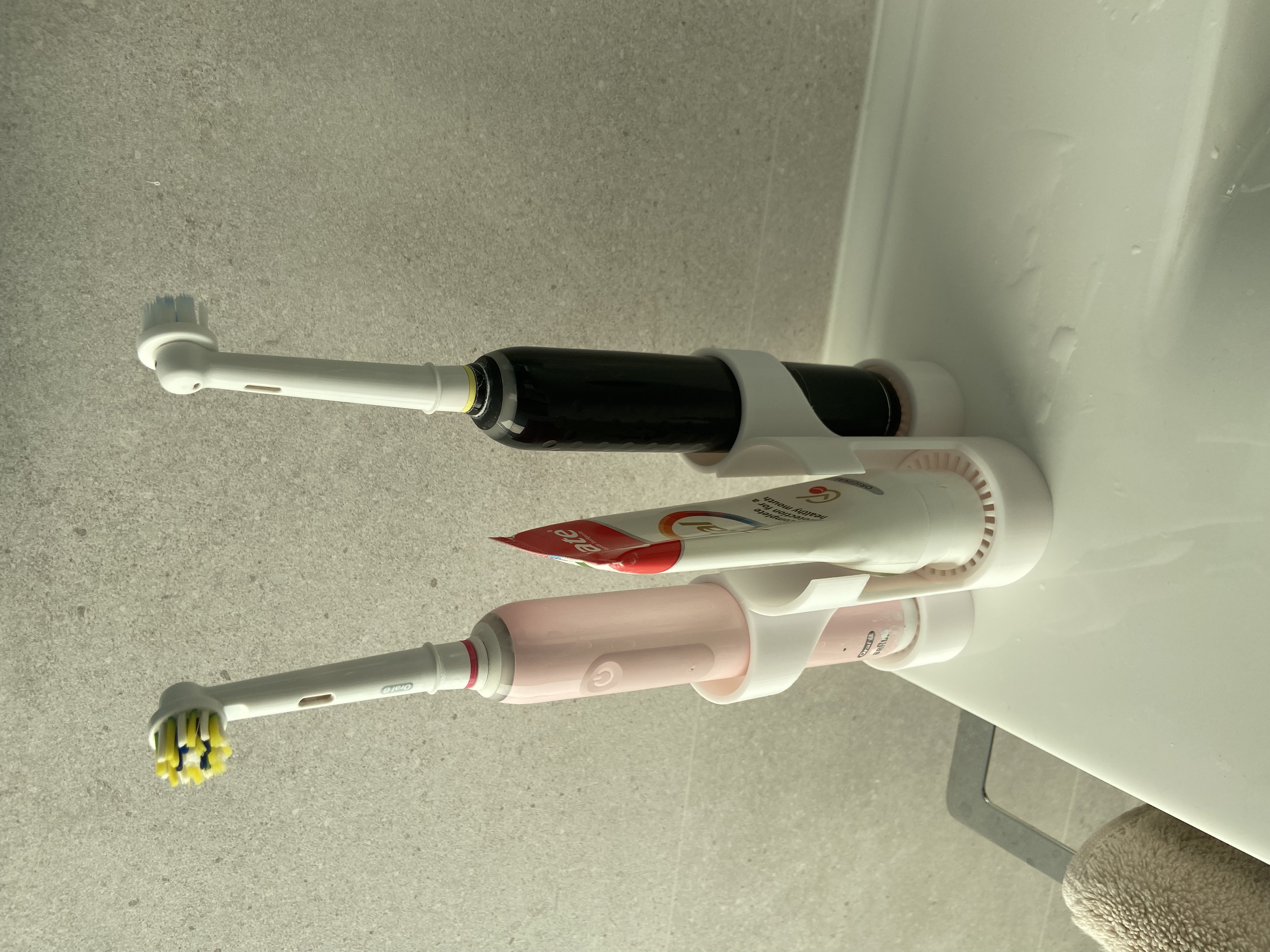 Toothbrush and toothpaste support — thumbnail 2
