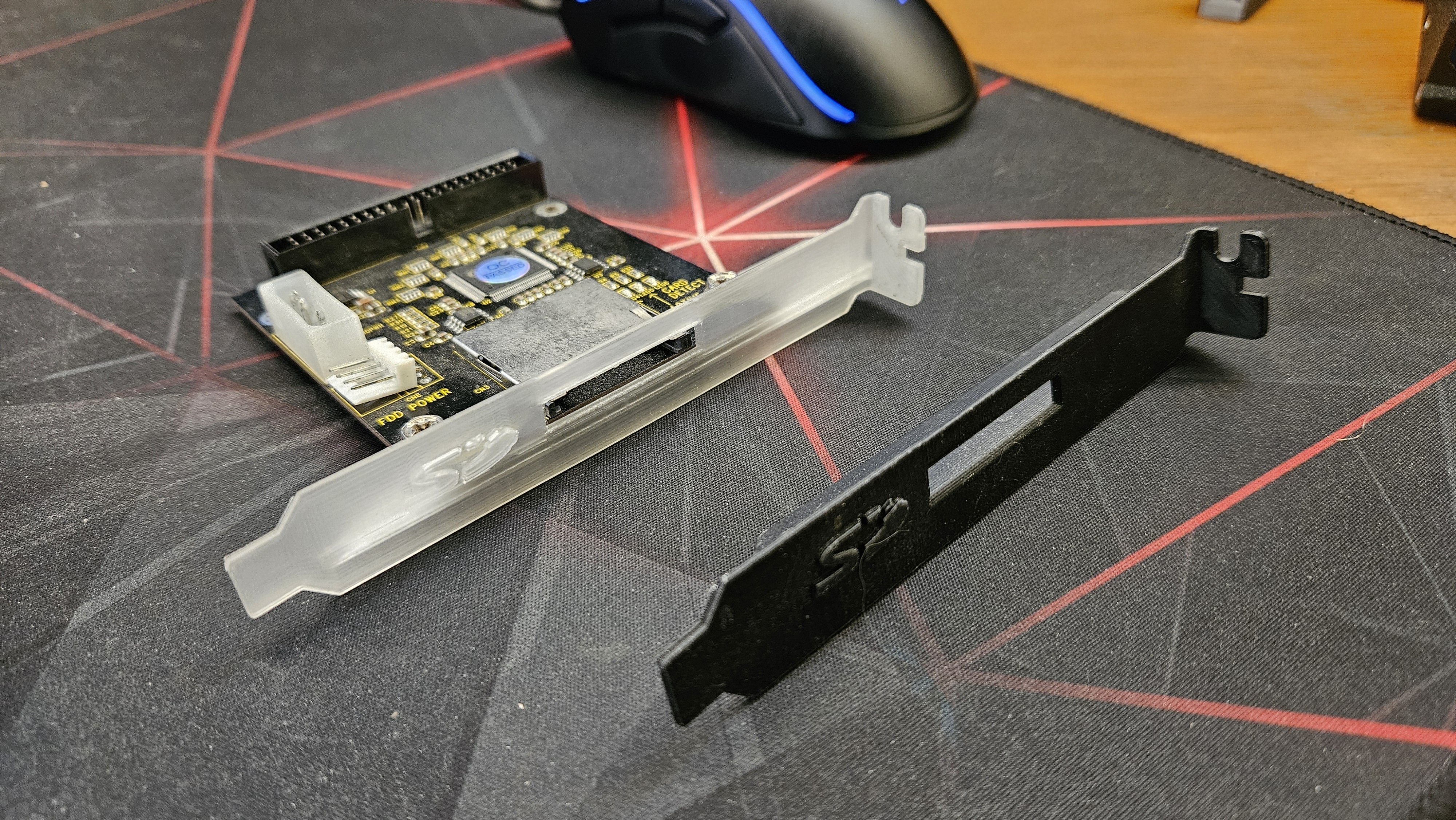 SD to IDE case bracket by damienpayne Download free STL model