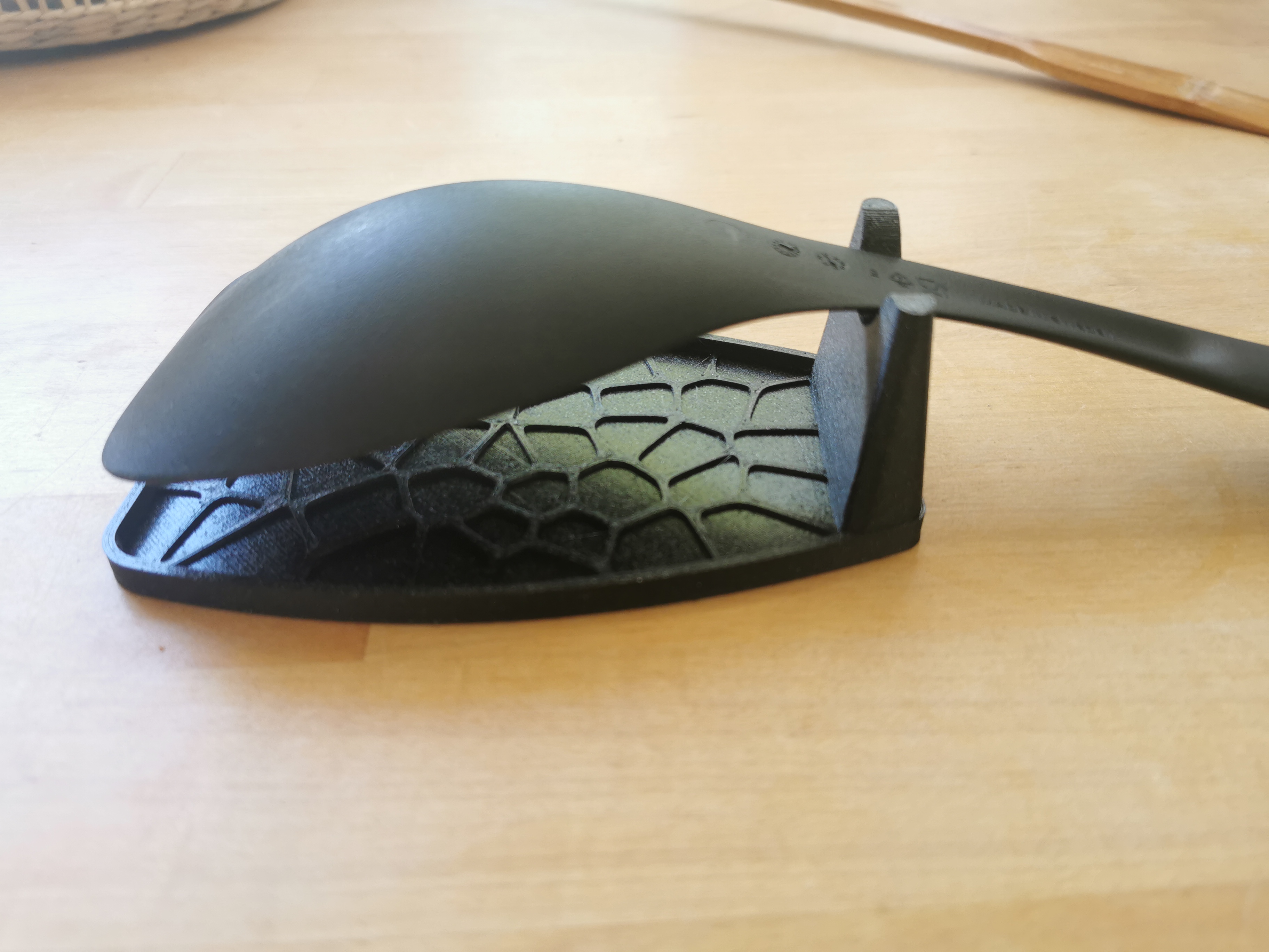 Miniatura 2 do modelo 3D Spoon holder