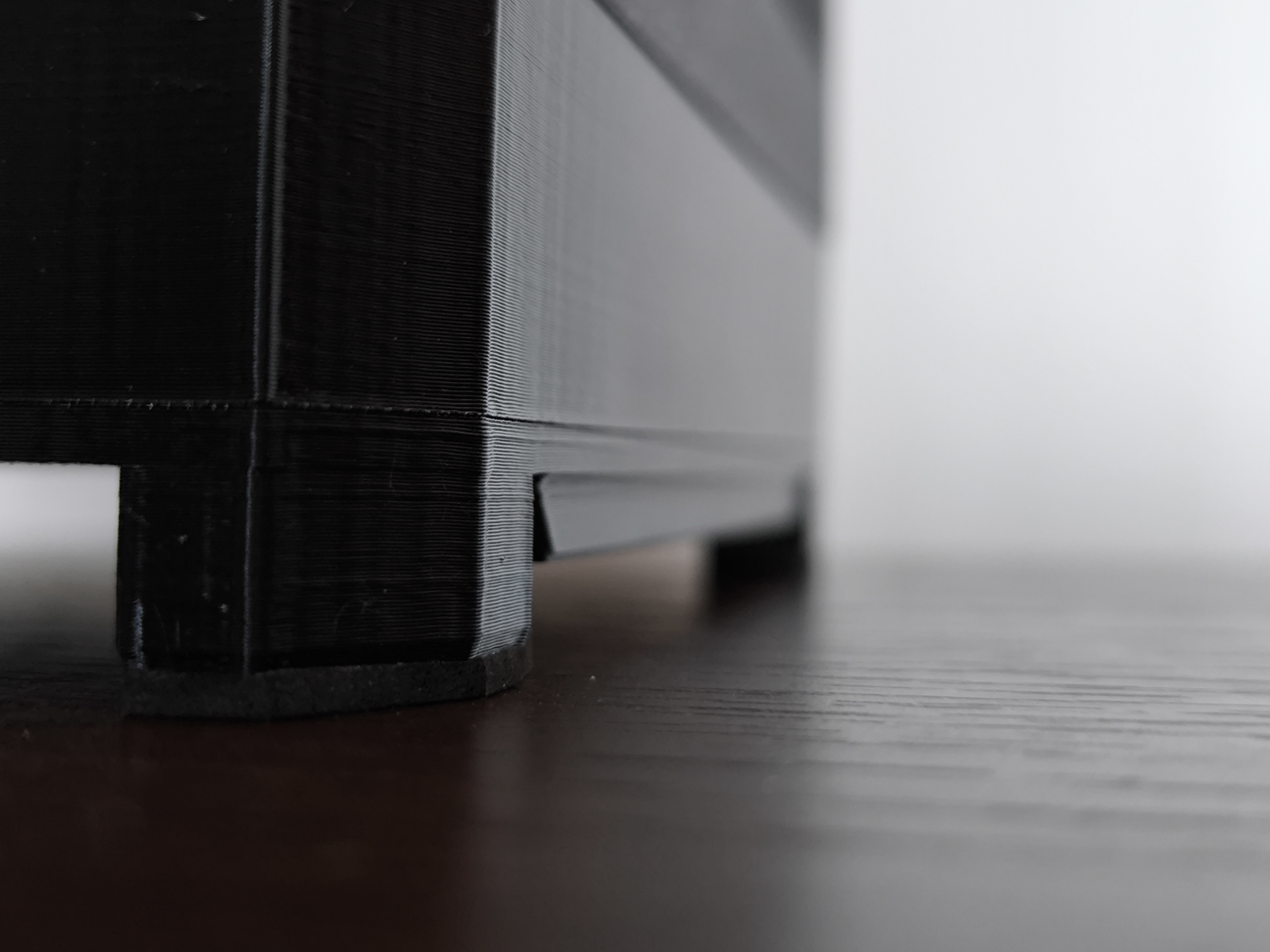 Base with full printed legs