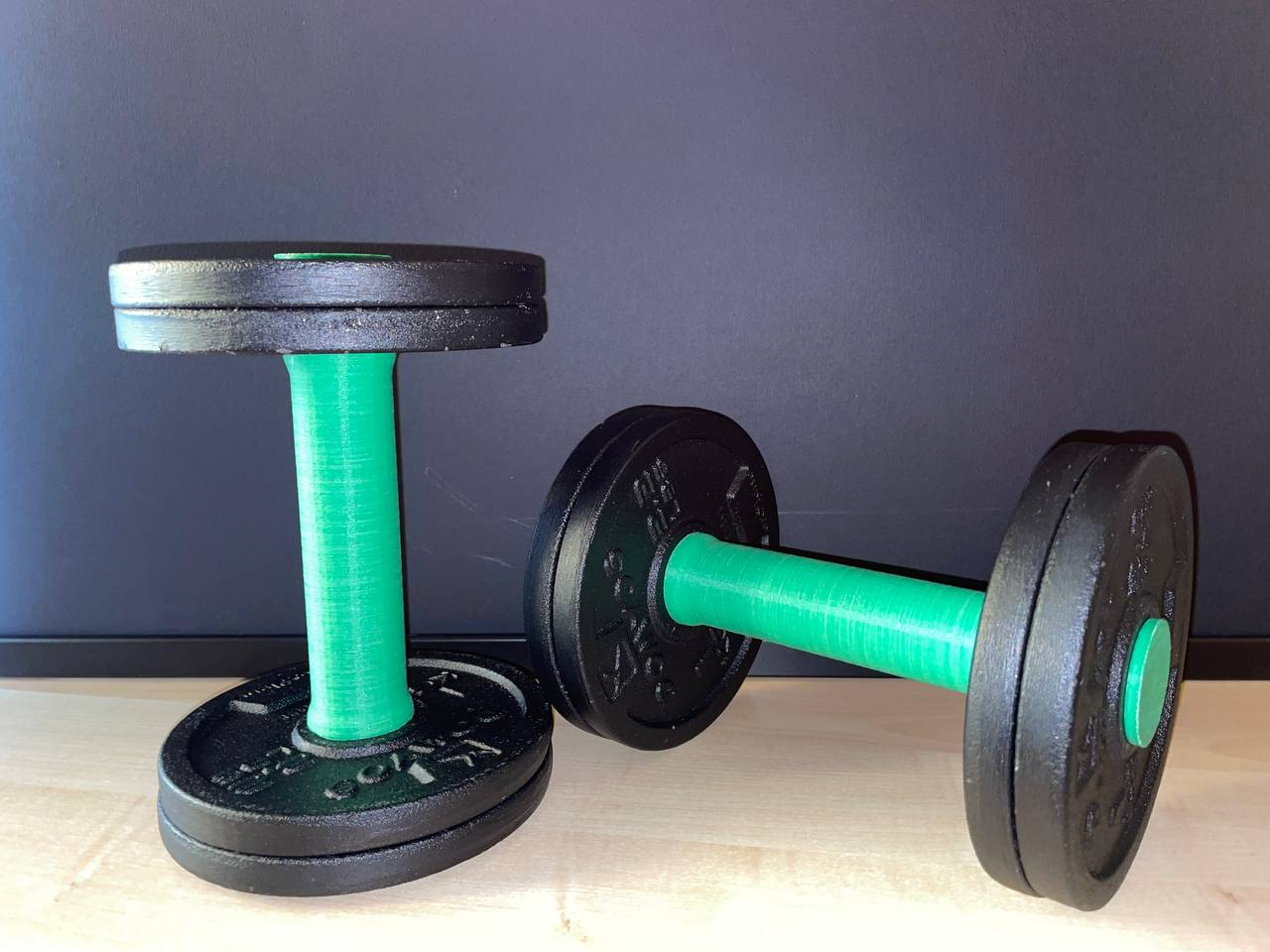Adjustable dumbbells