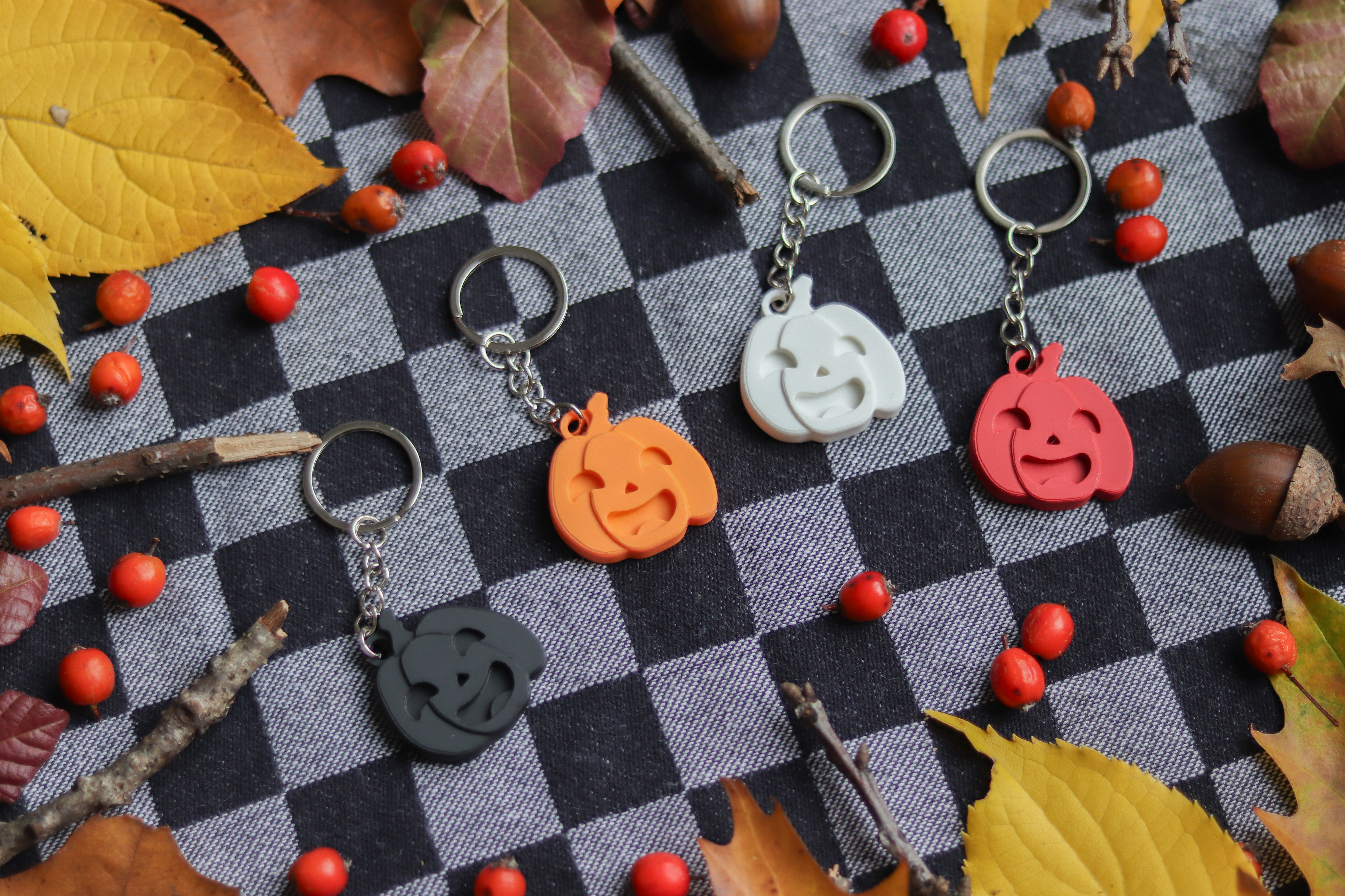 Happy Pumpkin Keychain | Autumn Series | Halloween