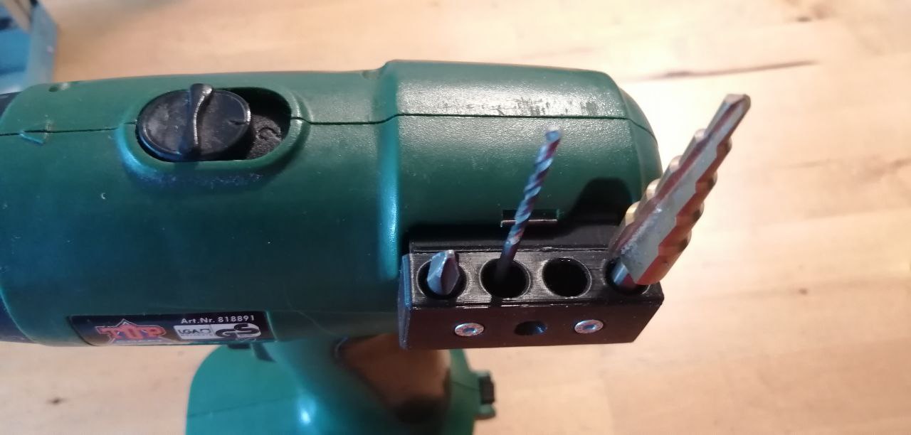 Magnetic bit-holder (magnetischer Bithalter)