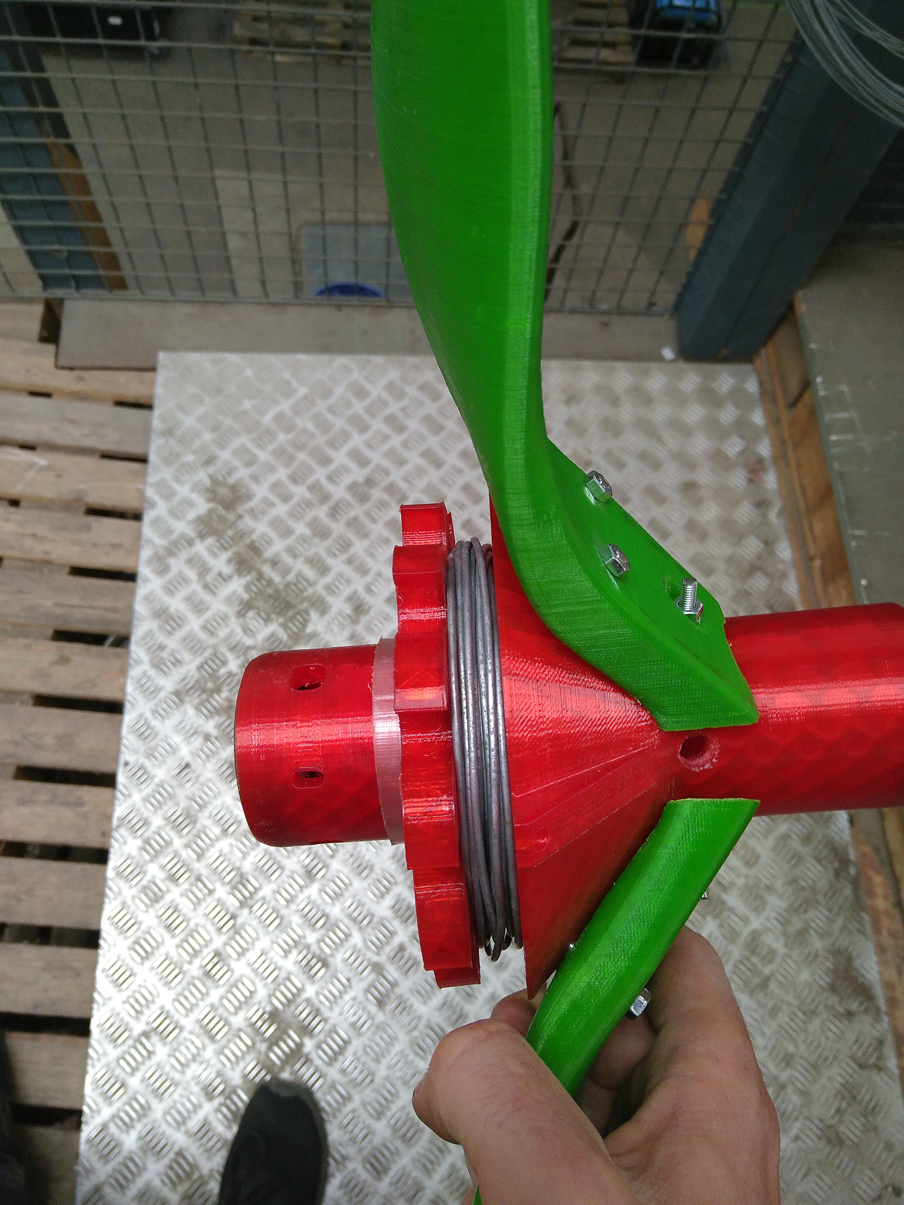 Functional 100W windturbine — miniatura 11