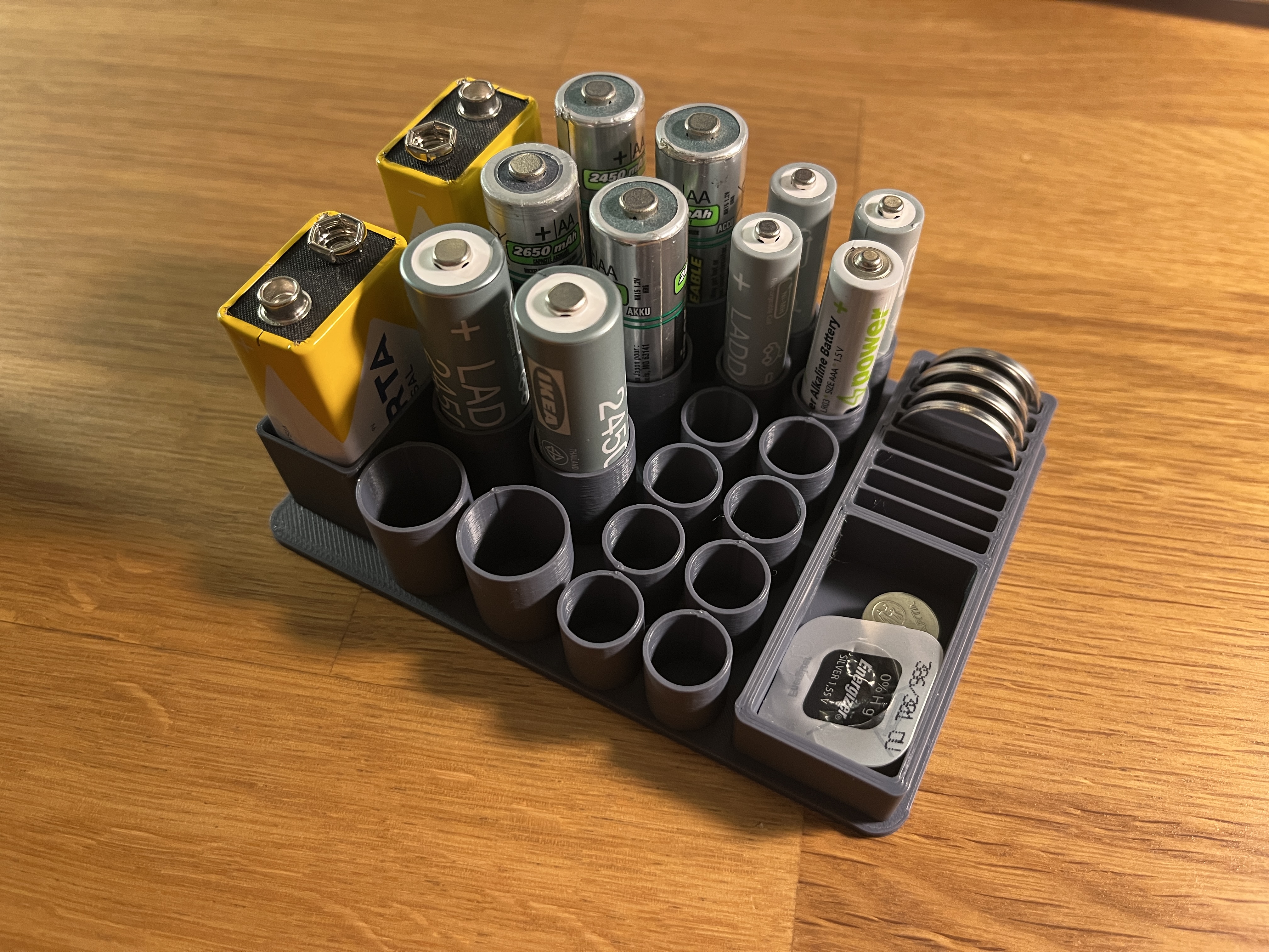 Battery universal organizer stand 9V AA AAA CR2032
