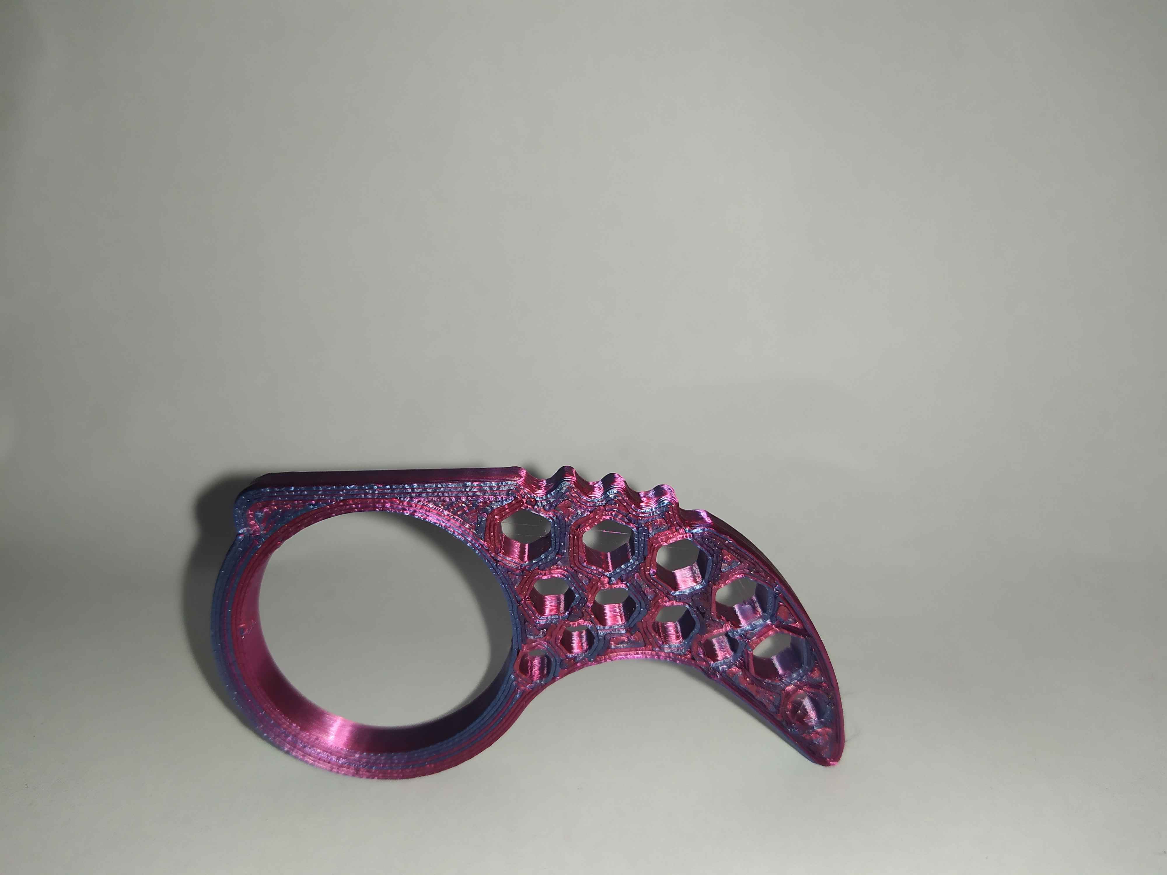 Keyrambit with Holes