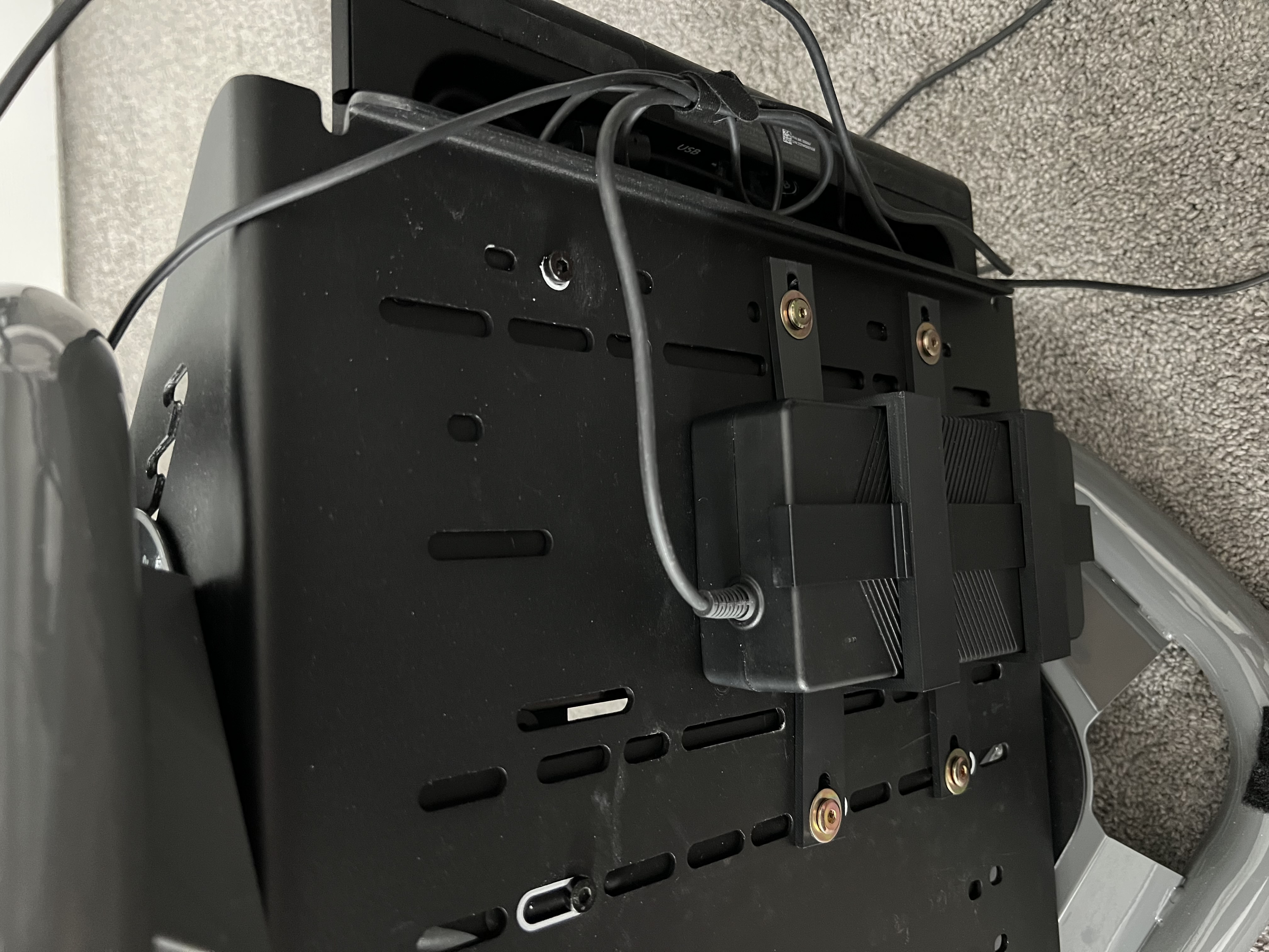 Gpro wheel power supply holder to playseat trophy