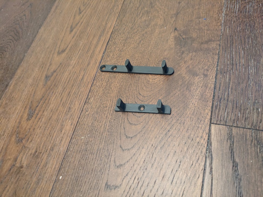 Closet/Bypass Door bottom tracks (F3D)
