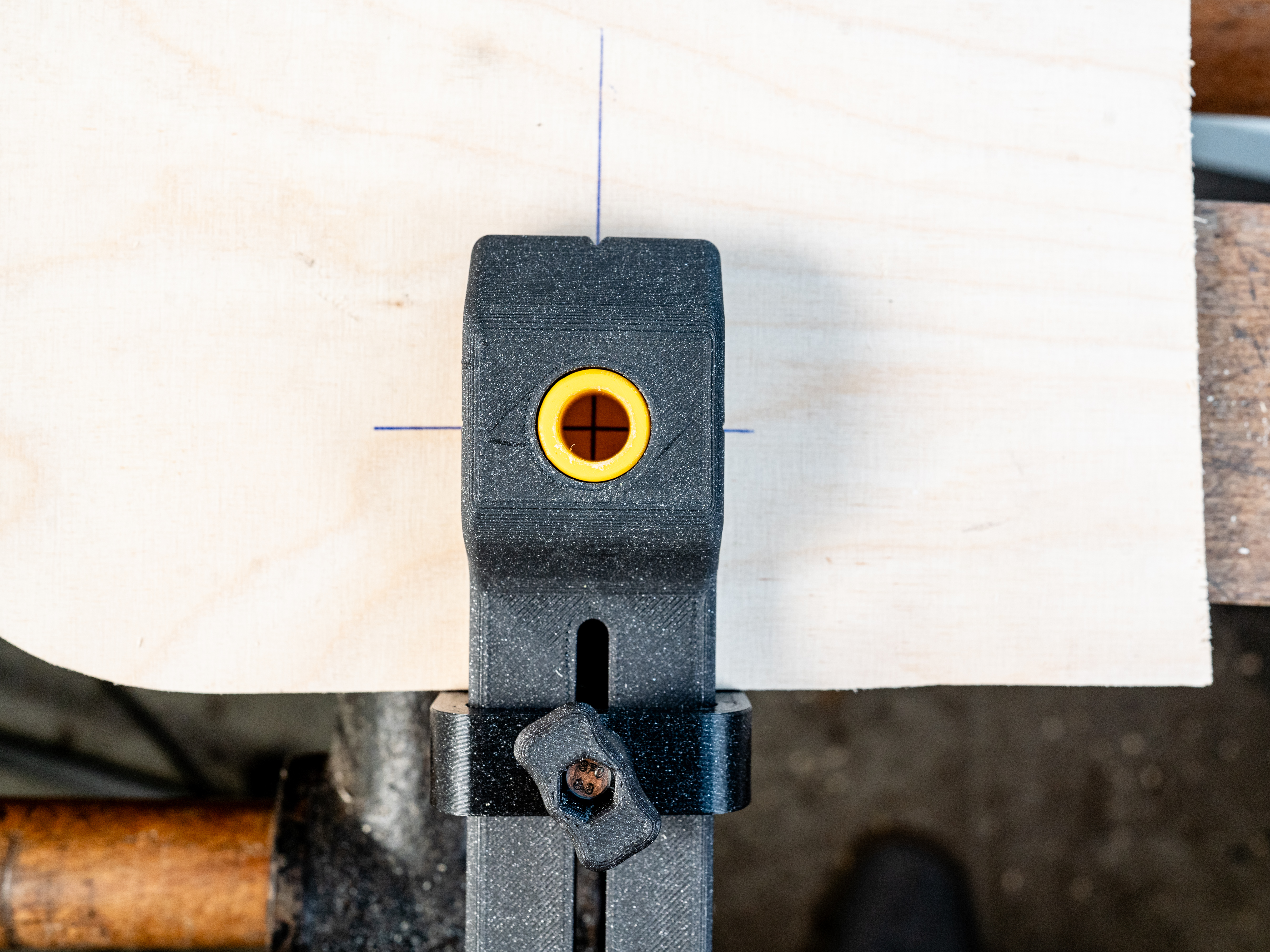 Adjustable Drill guide with stop and replaceable guide elements — thumbnail 3