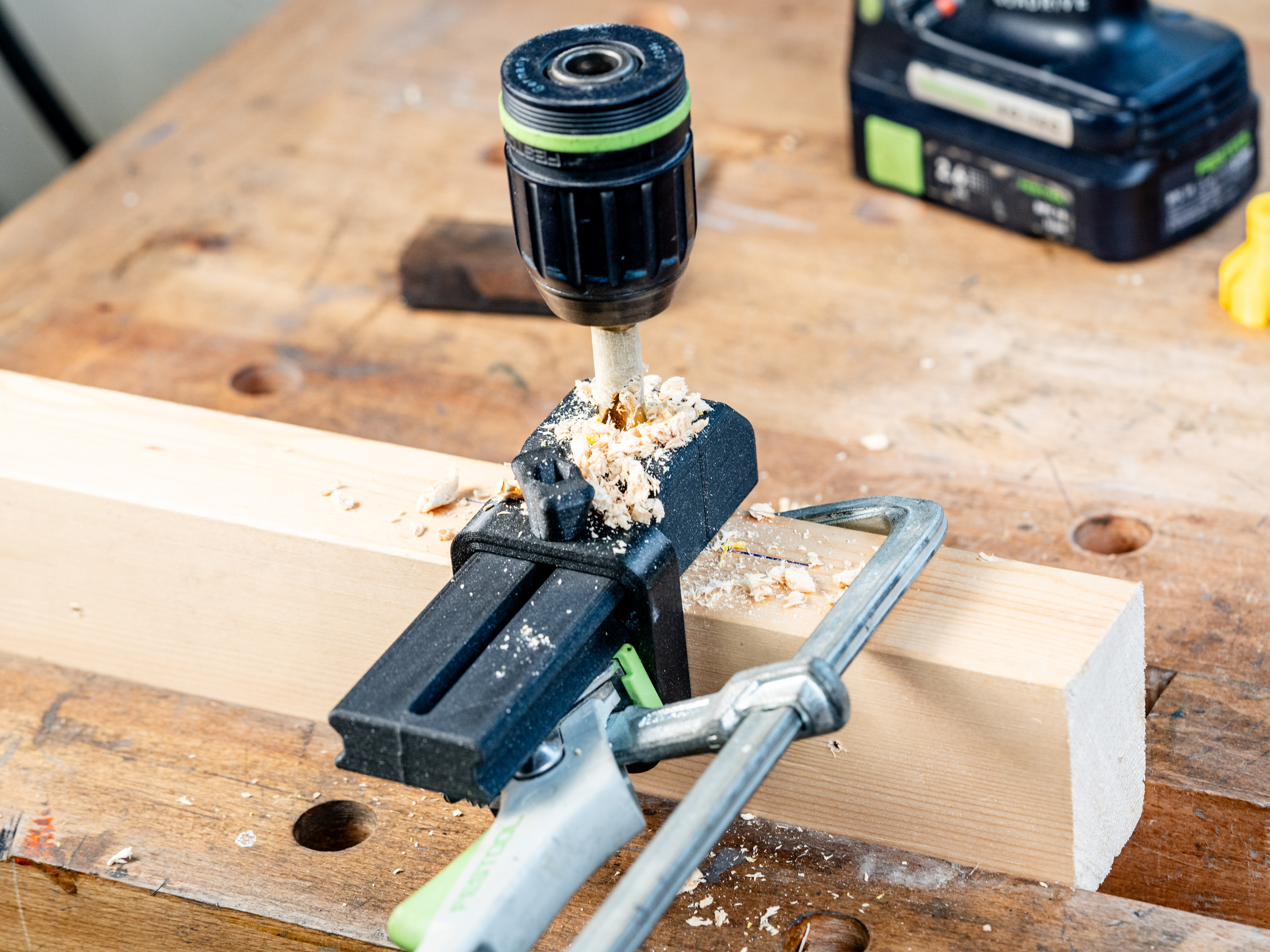 Adjustable Drill guide with stop and replaceable guide elements — thumbnail 2