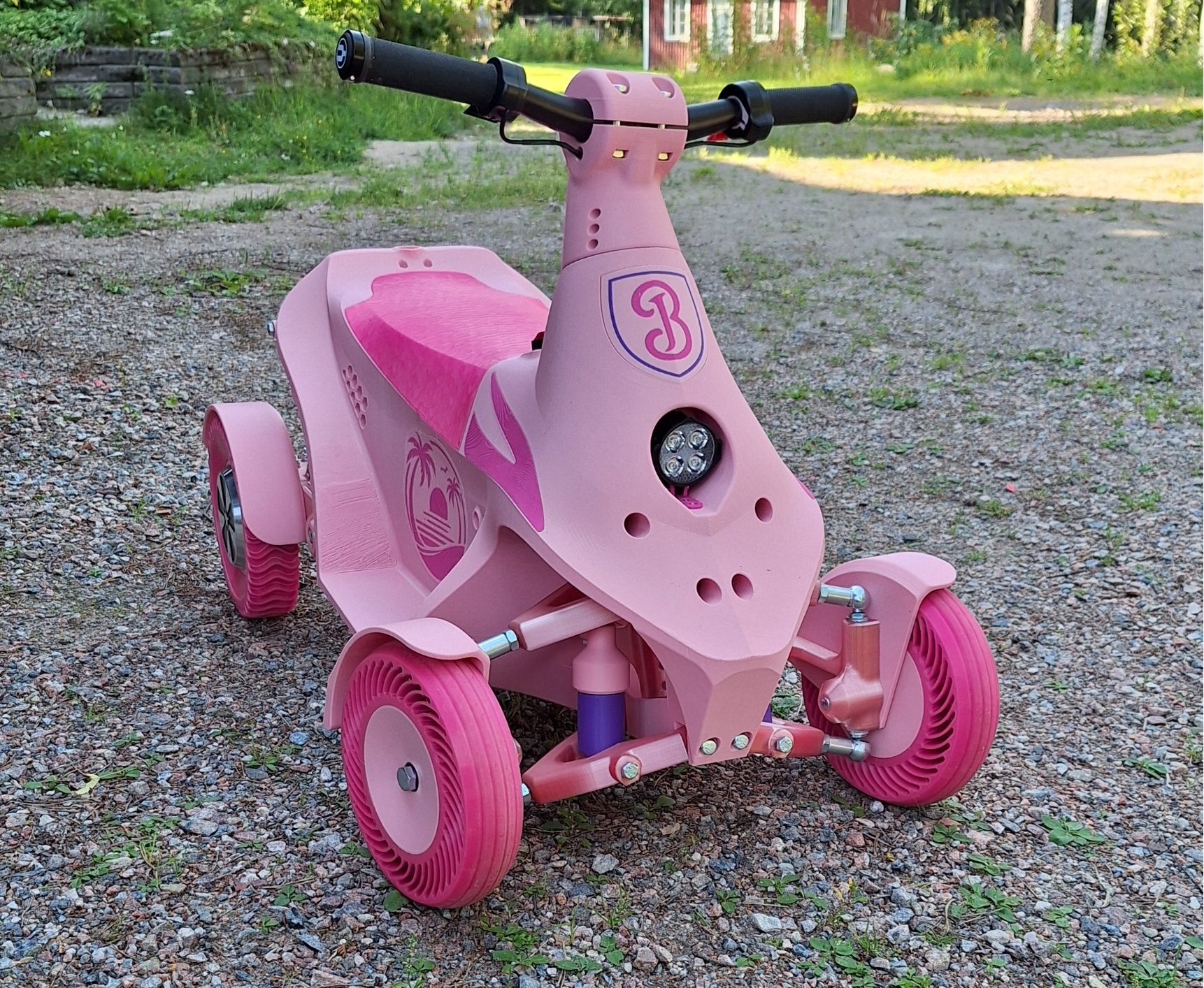 Breezebuggy - a high performance ride-on play car for outdoor use