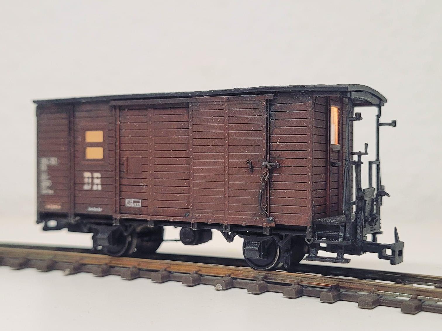 H0m 1000mm Schmalspur-Gepäckwagen 905-152 (NWE 155) M 1:87