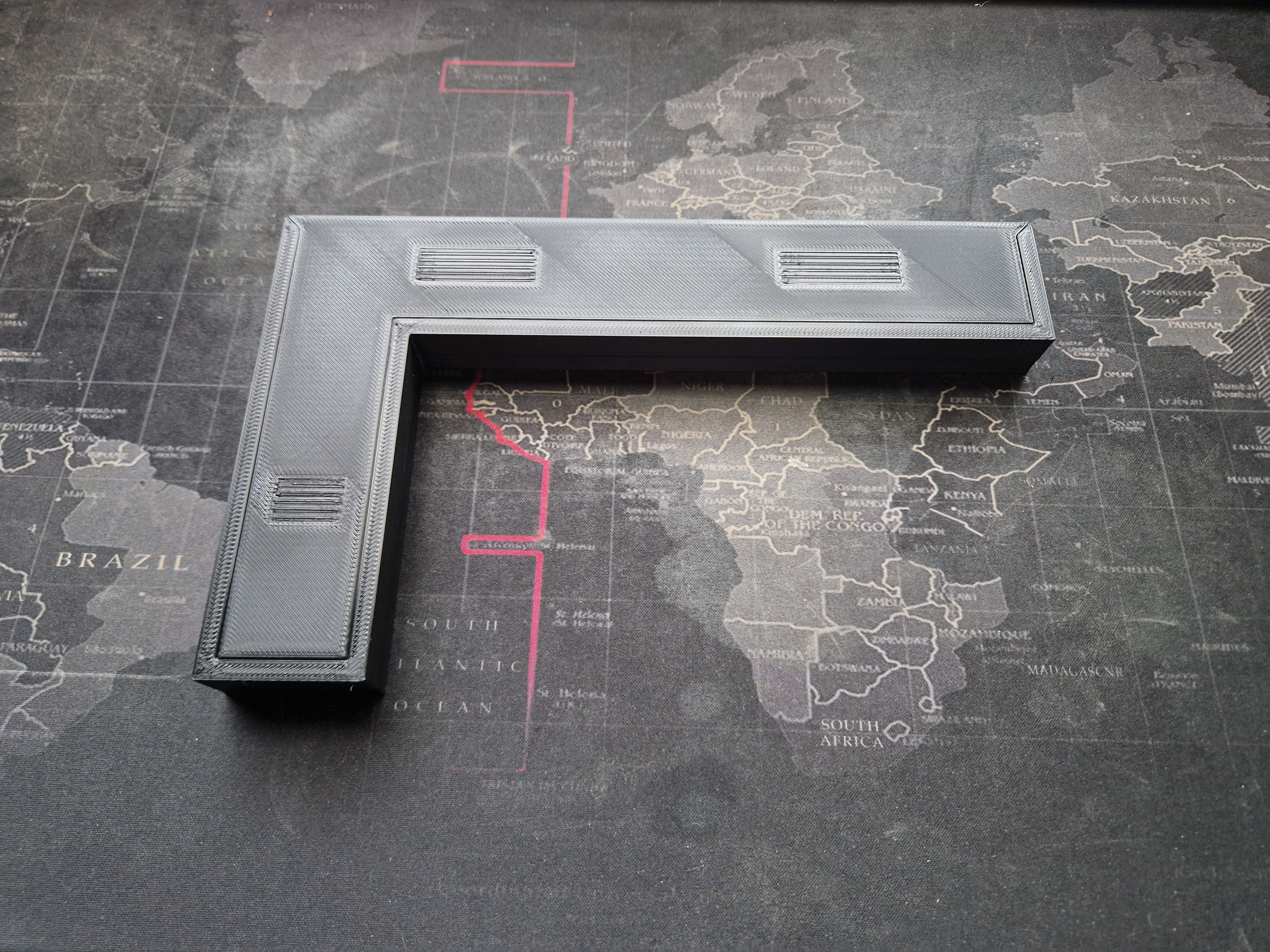 Miniatura 2 do modelo 3D Engineering Square Case - Moore and Wright - 150mm