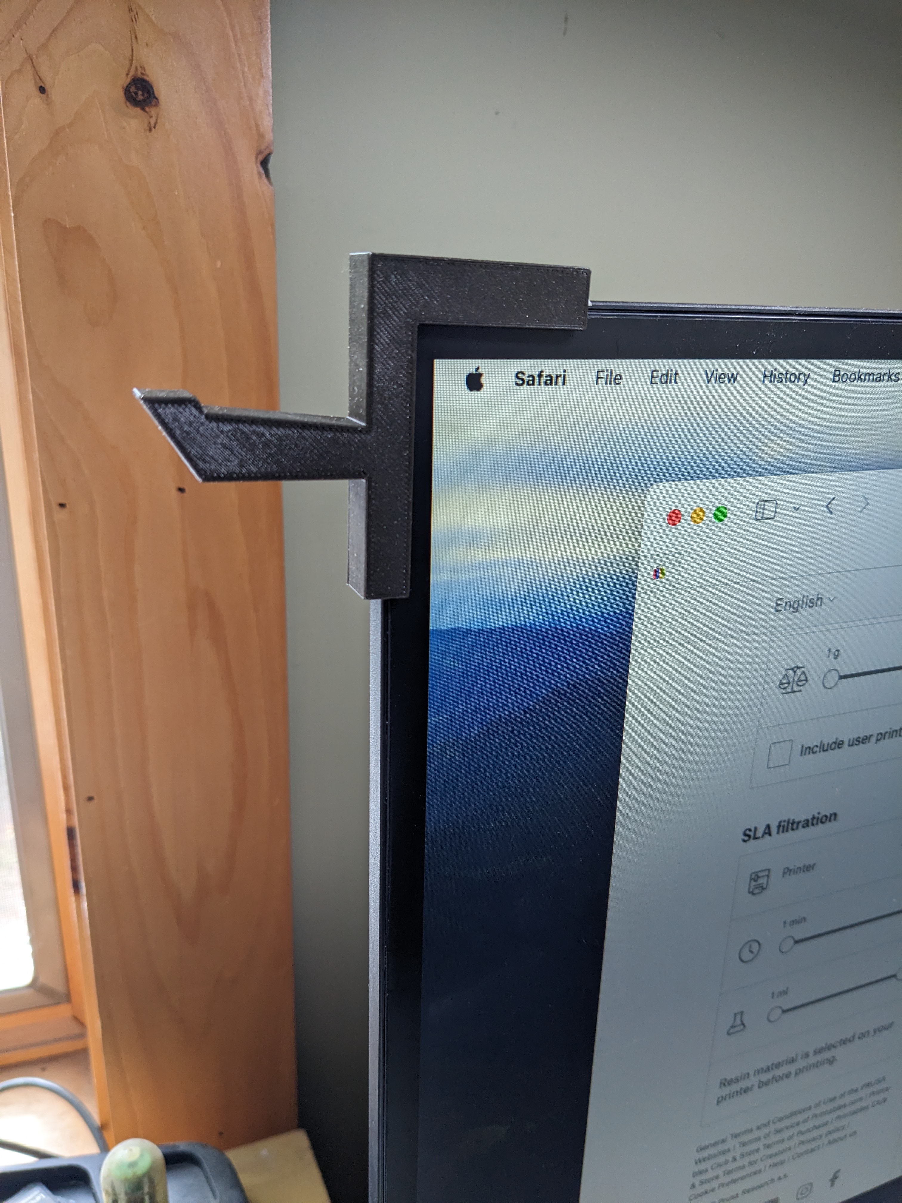 Headphone monitor hook by telemarklarry Download free STL model