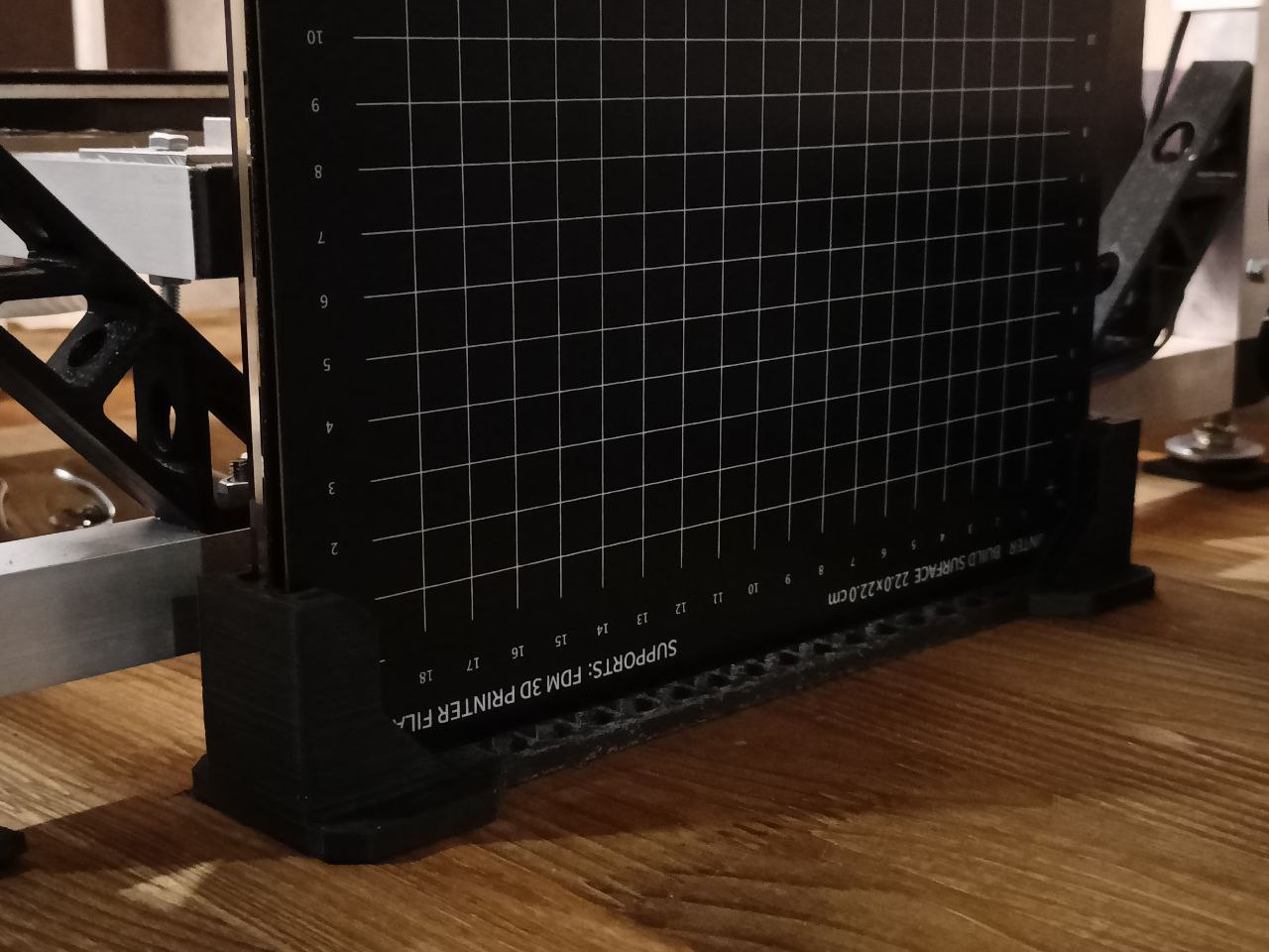220x220 Buildplates stand