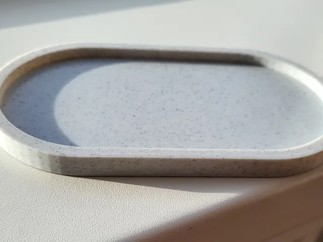 Oval tray
