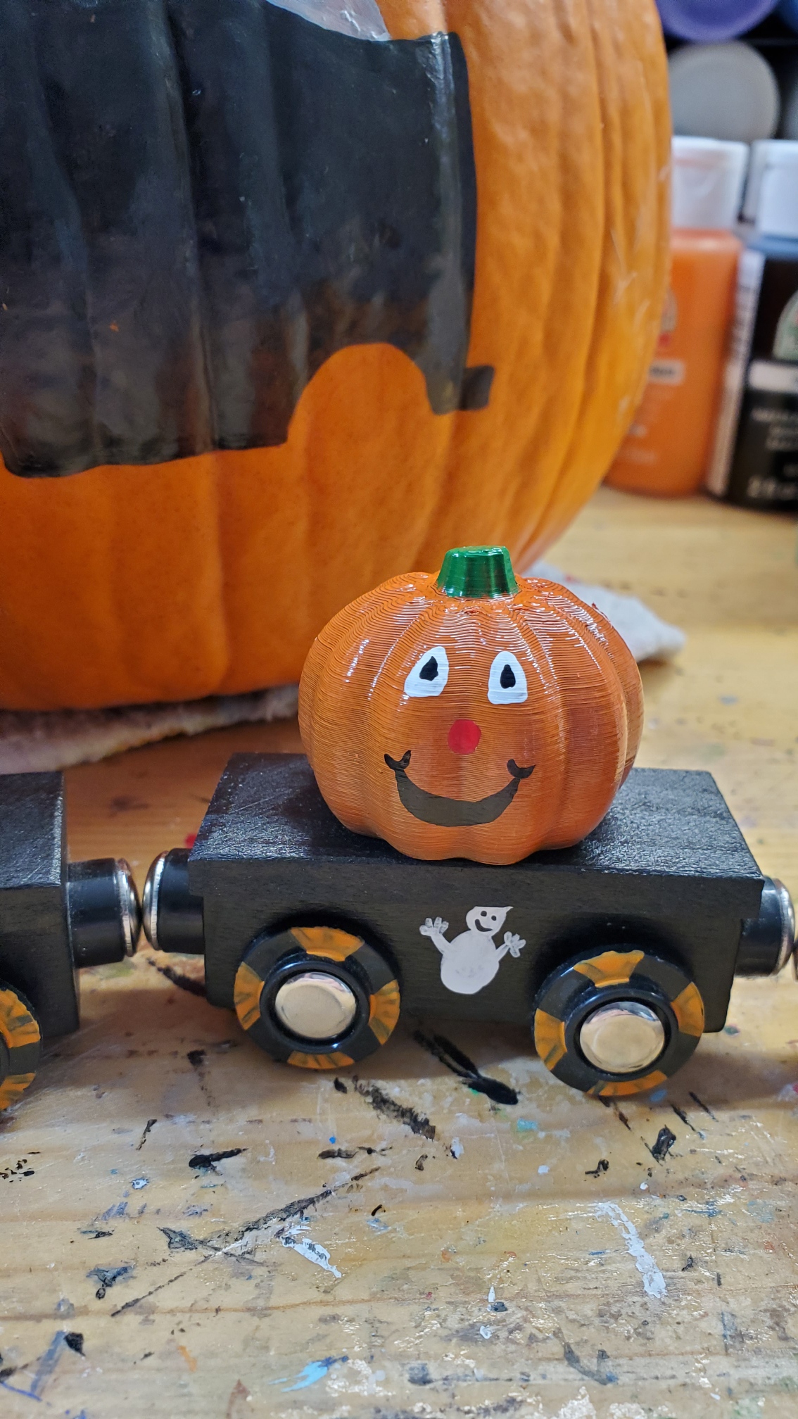 Miniatura 2 do modelo 3D Pumpkin for small Brio Train