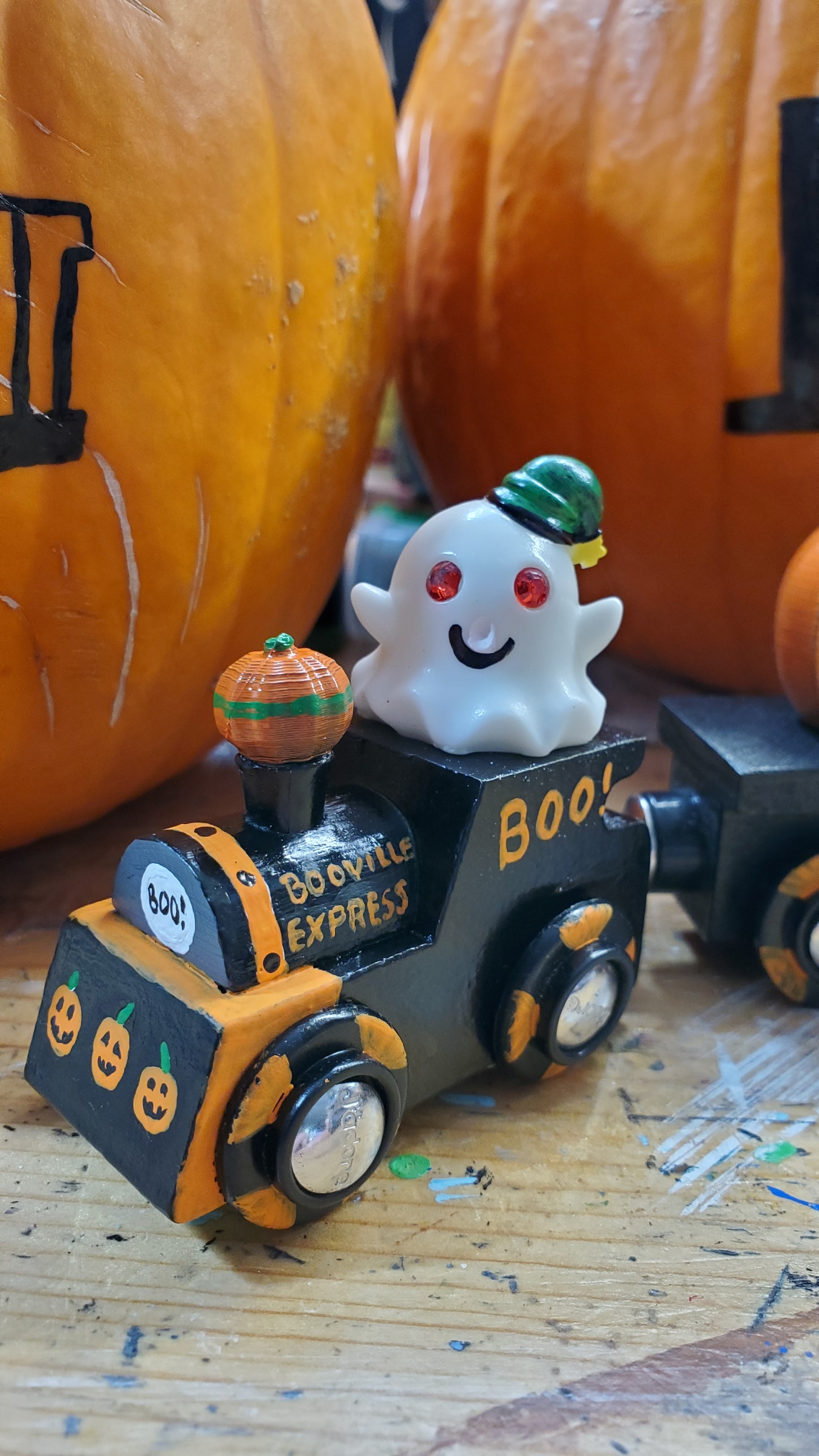 Miniatura 4 do modelo 3D Pumpkin for small Brio Train