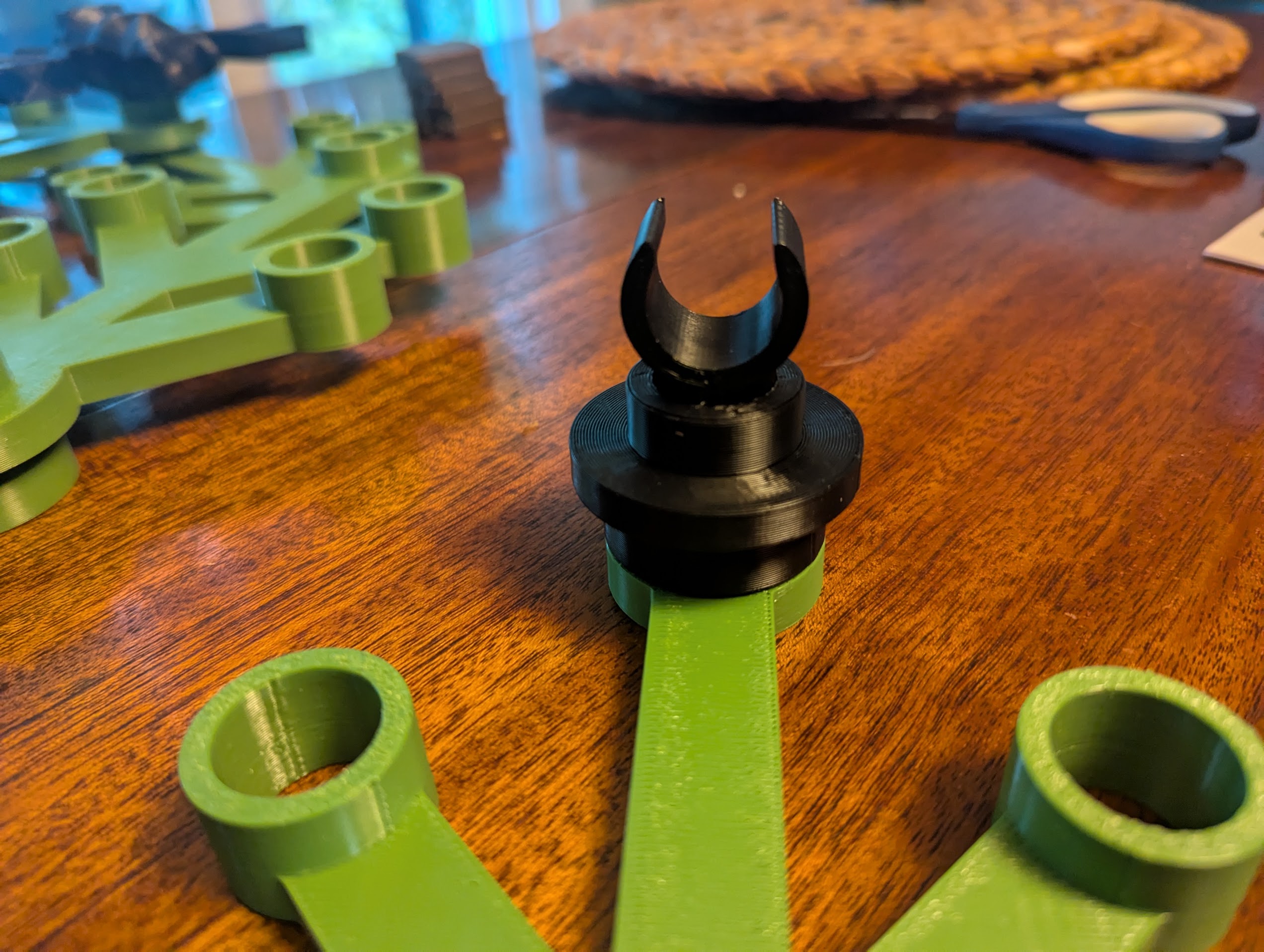 Lego hand clip for Lego wreath