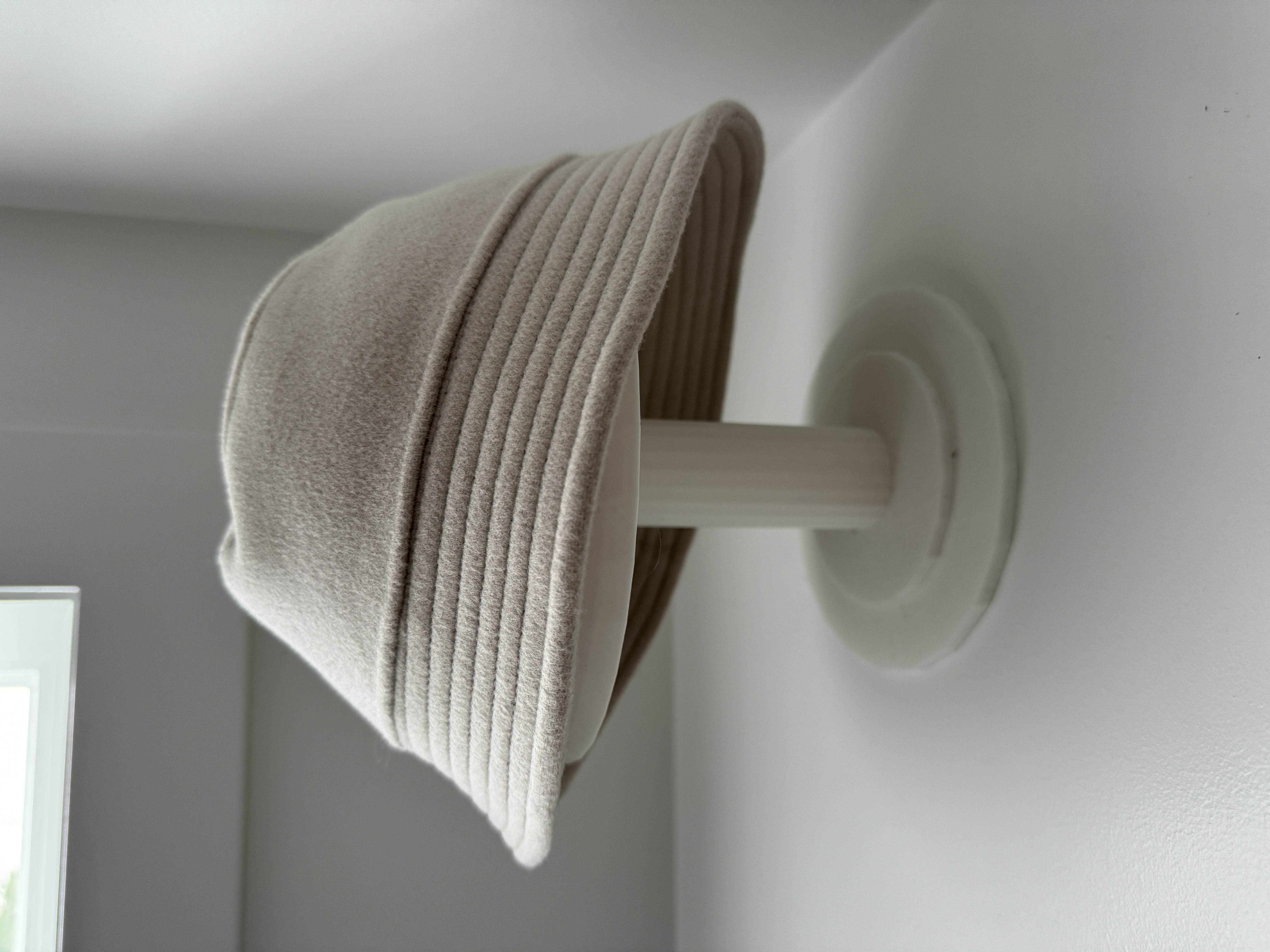 Hat stand