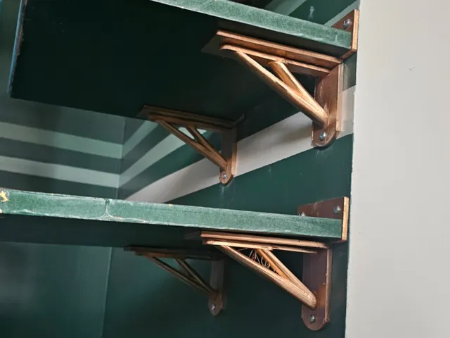 Shelf Bracket