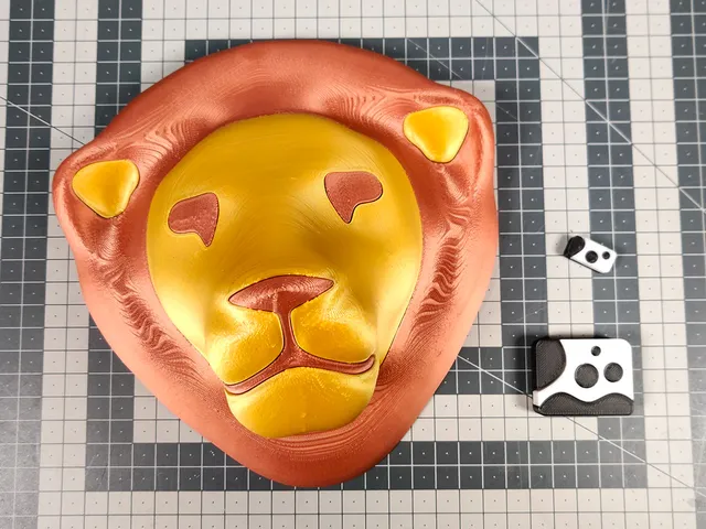Lion Head 2 colors 1 extruder with wall mount + Test prints - No supports