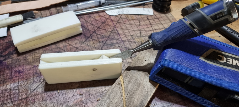Angled Chisel Plane — thumbnail 3