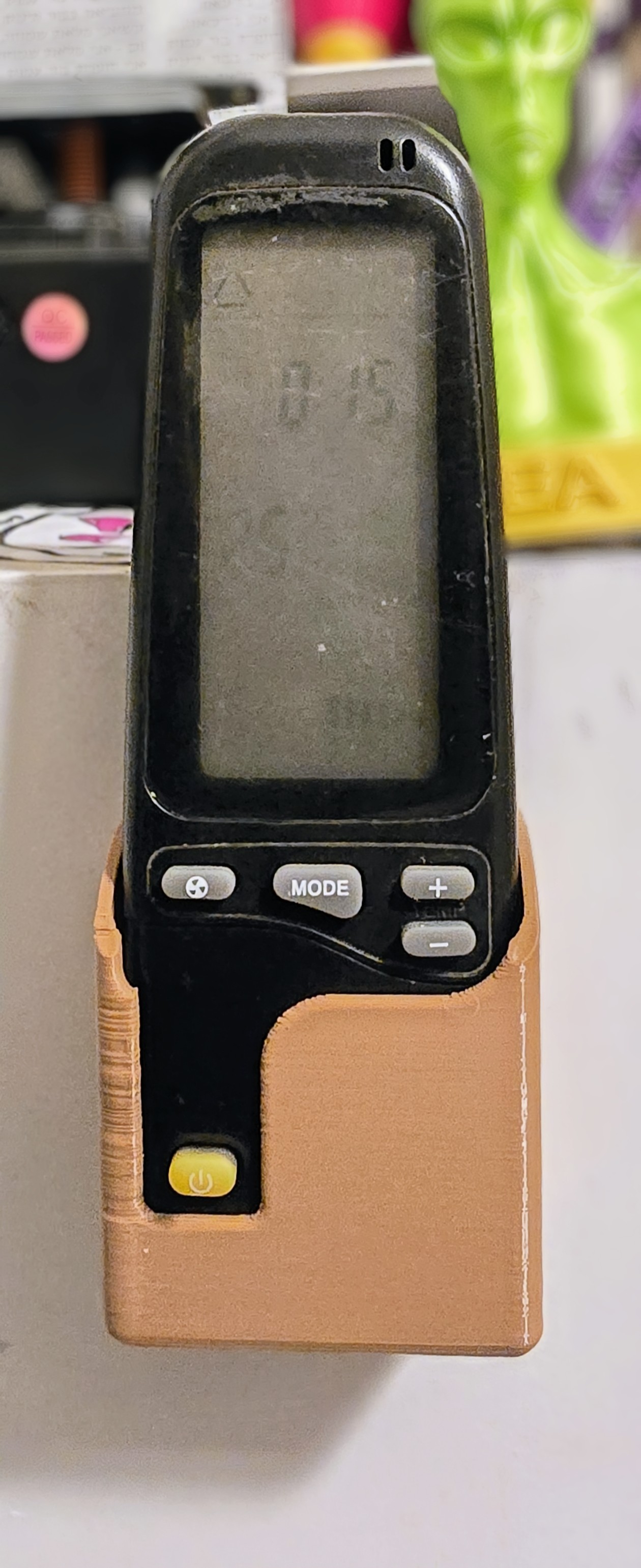 Sakal AC Remote Control Stand