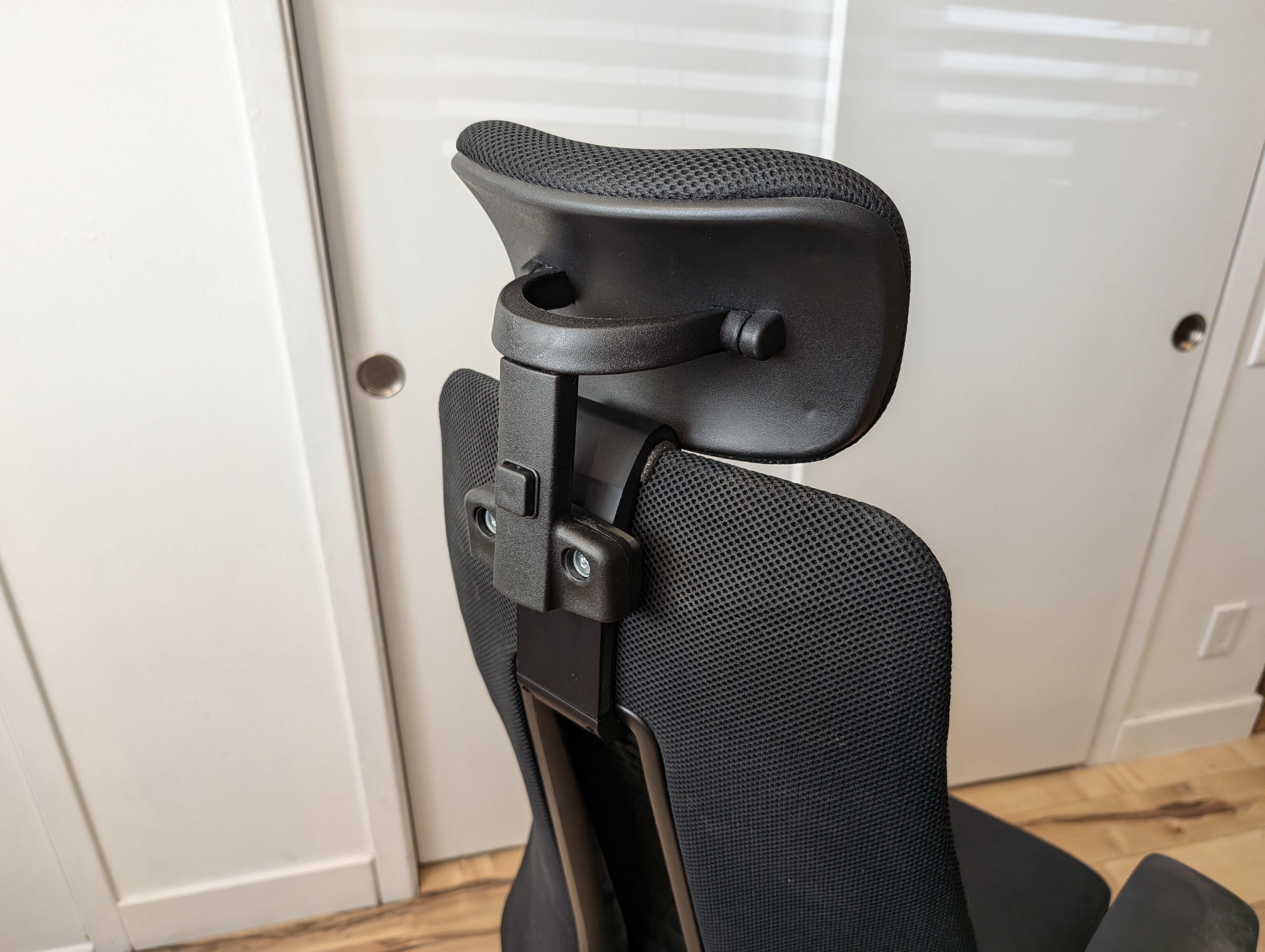 Haworth Fern Headrest Adapter (Amazon)