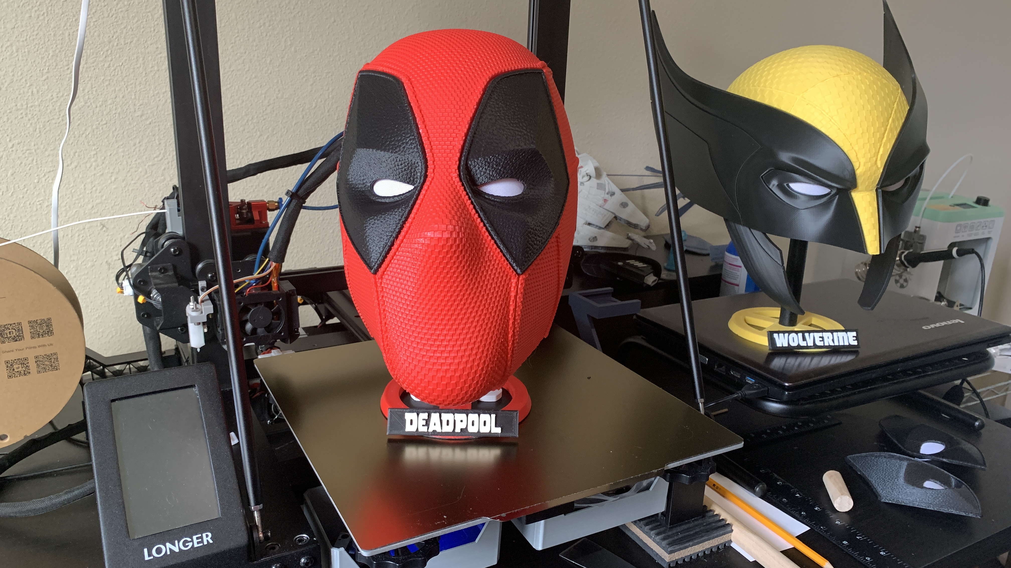 Deadpool Helmet stand