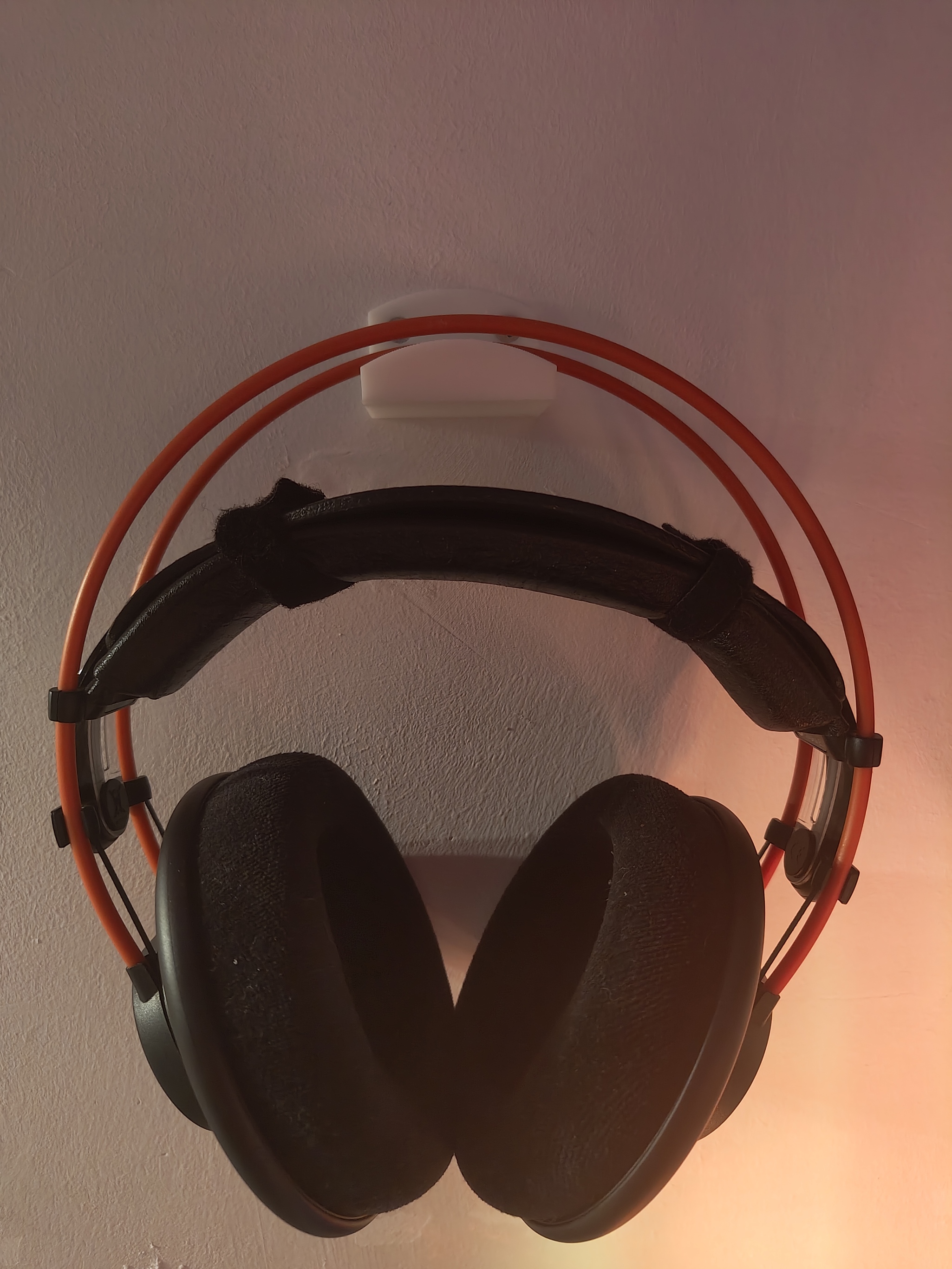 Simple Wall Mounted Headphones Hanger