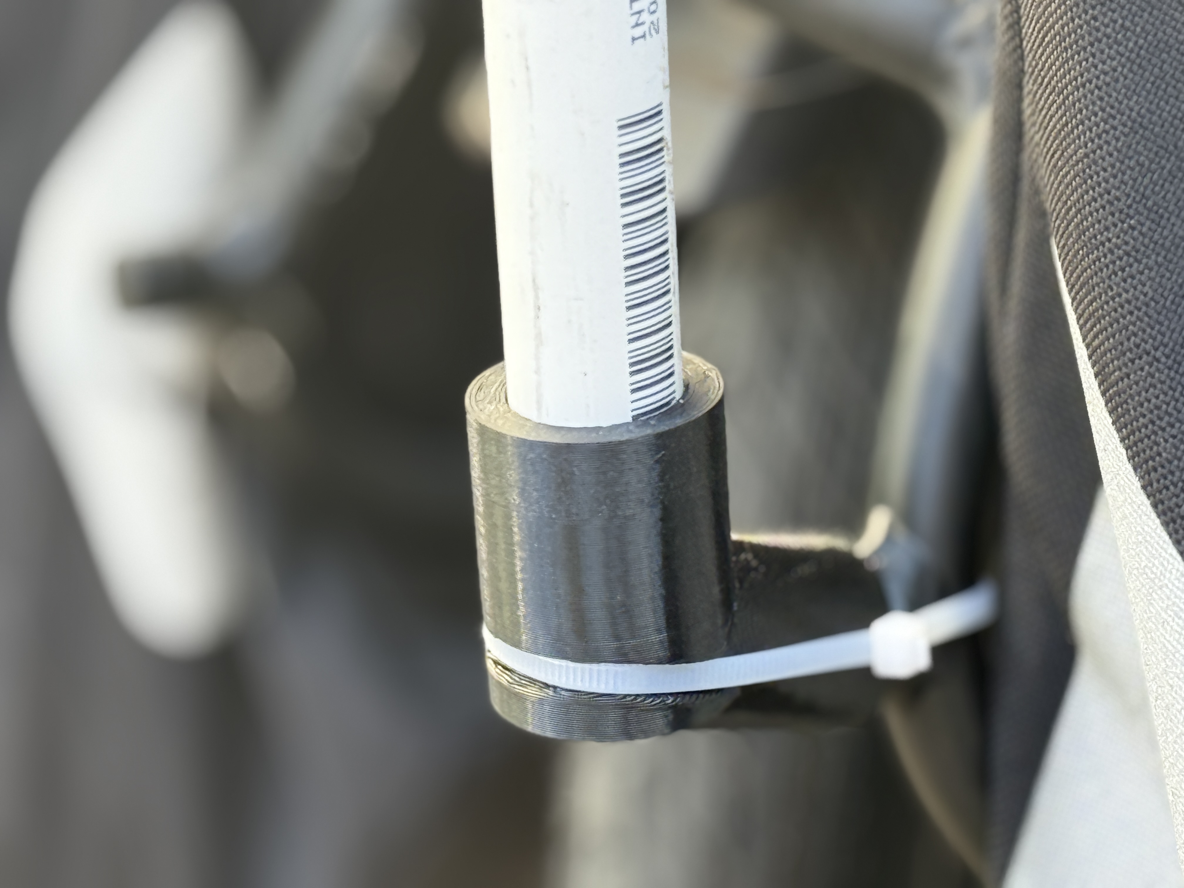 Tern HSD Flag Mount for 1/2" PVC pole