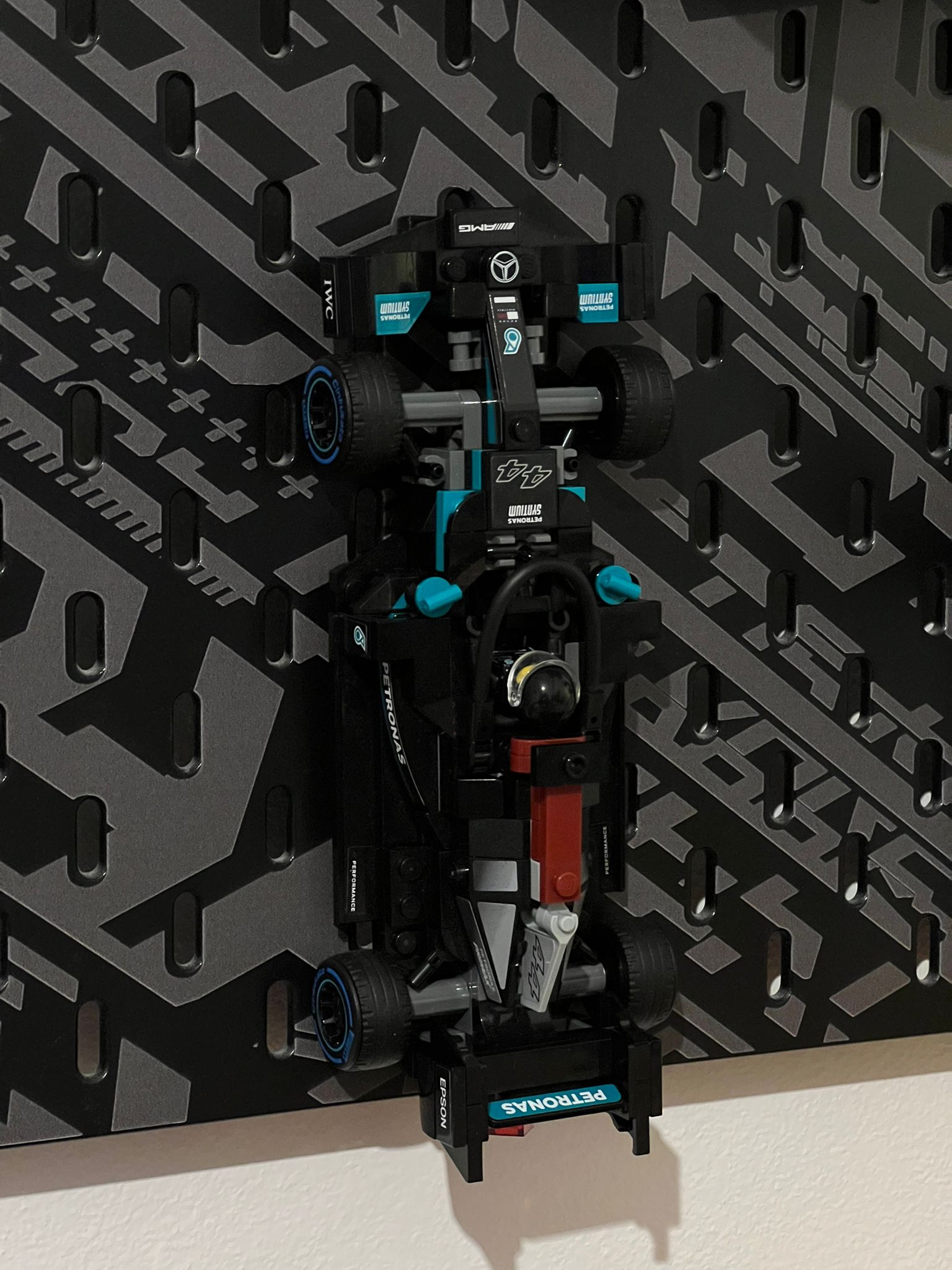 LEGO FORMULA WALL HOLDER